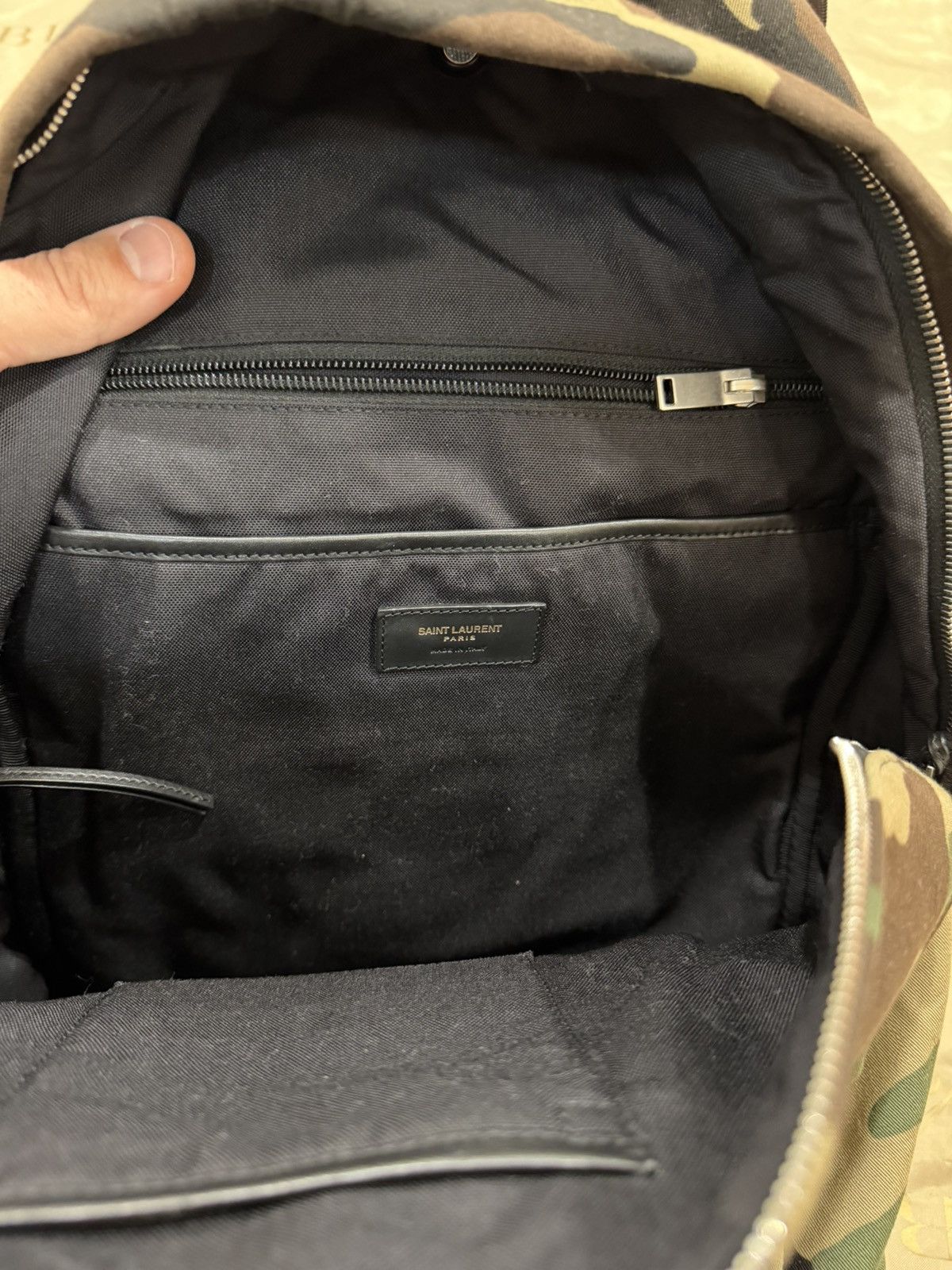 Saint Laurent Paris Saint Laurent City Backpack Camo & Black Size ONE SIZE - 12 Thumbnail