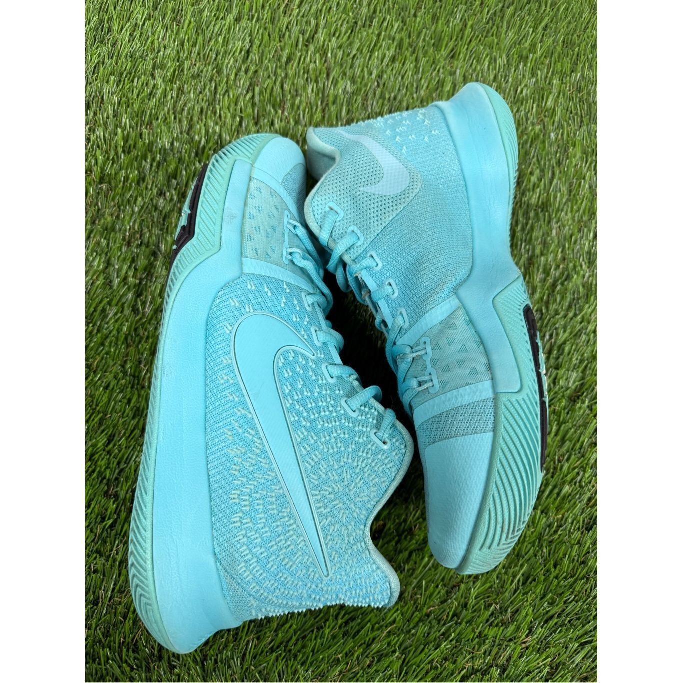 Nike Size 10 - Nike Kyrie 3 Tiffany - 852395-401 RARE Blue Size US 10 / EU 43 - 8 Thumbnail