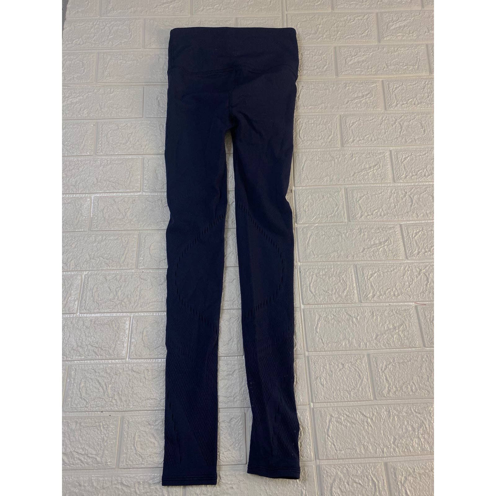 Lululemon lululemon leggings size 4 Size 27" / US 4 / IT 40 - 2 Thumbnail