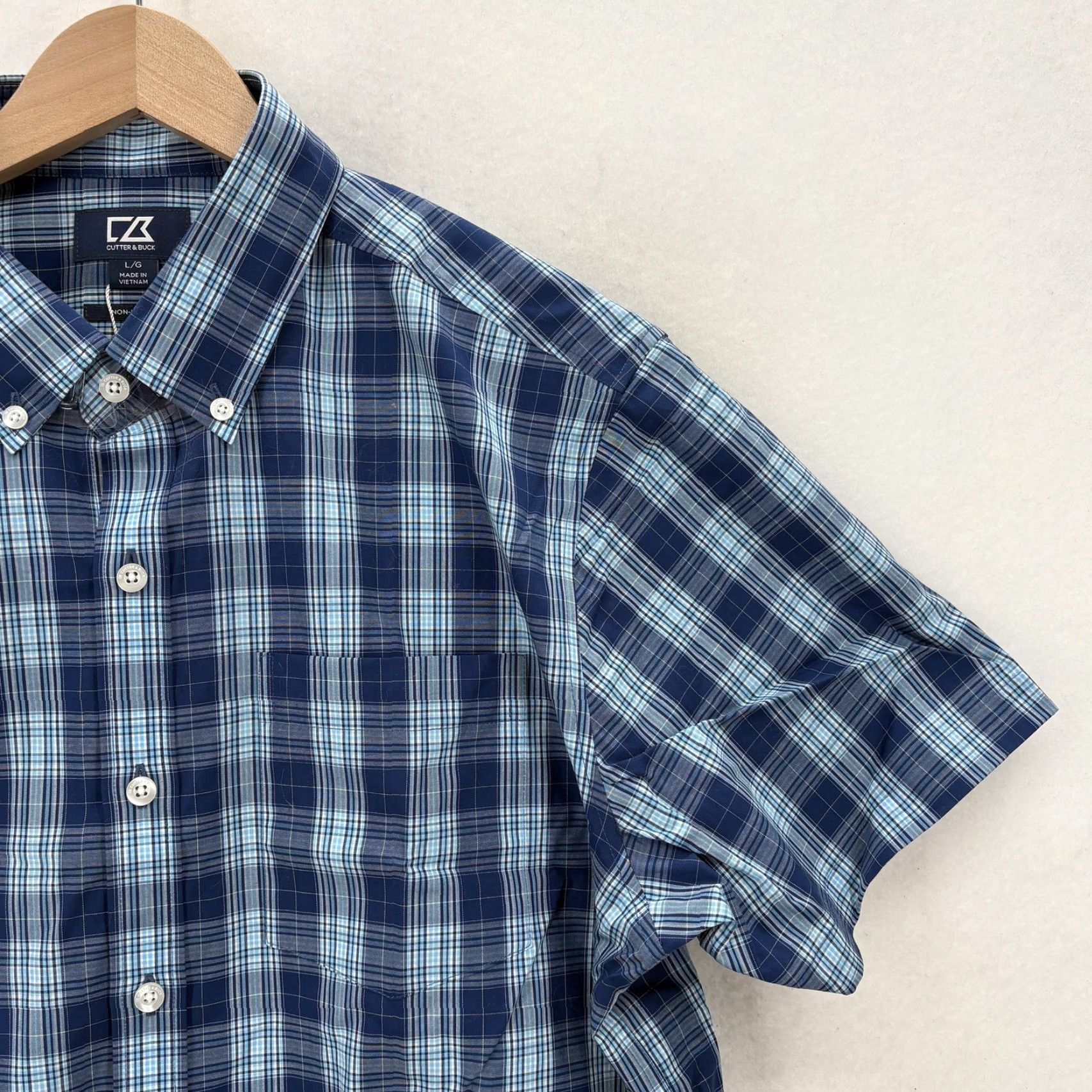Cutter & Buck Cutter & Buck Shirt Mens L Blue Plaid Short Sleeve Button Front Non-Iron NWT Size US L / EU 52-54 / 3 - 2 Thumbnail