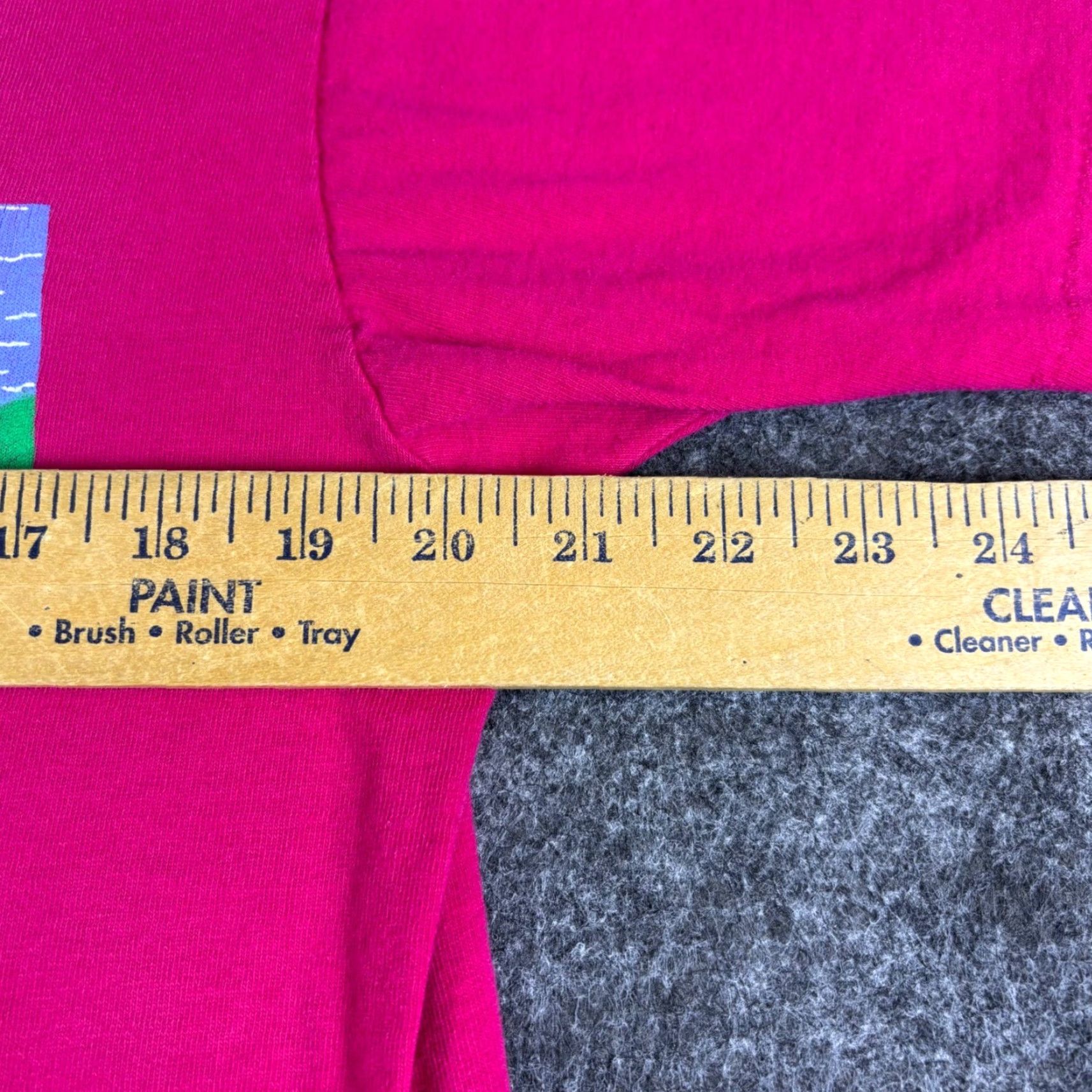Fruit Of The Loom VINTAGE Bay Ridge 1992 Graphic T Shirt Hot Pink Fruit of the Loom Mens L Size US L / EU 52-54 / 3 - 4 Thumbnail