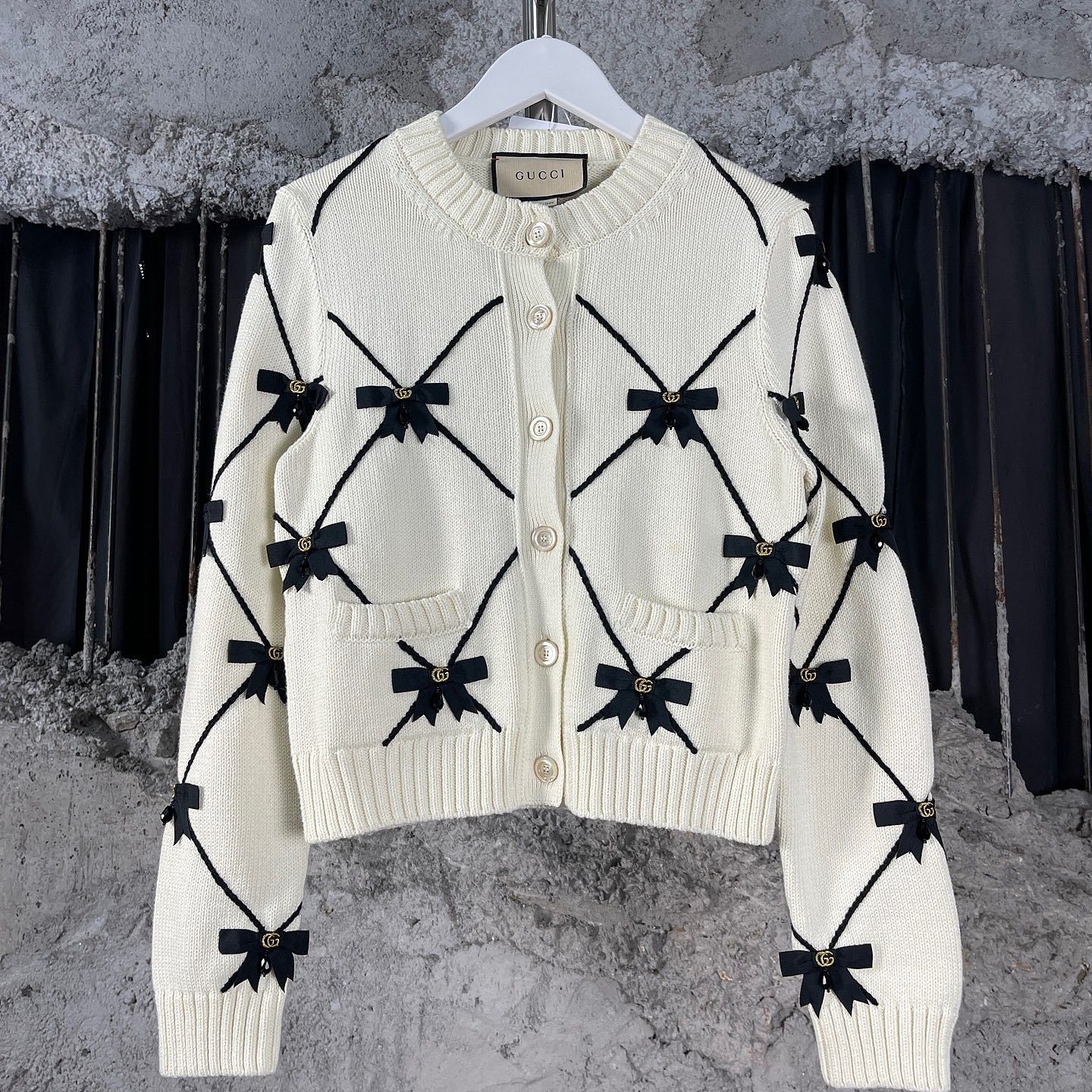 Gucci Gucci Bow Diamond Cardigan Size XXS Size XXS / US 00 / IT 34 - 1 Thumbnail