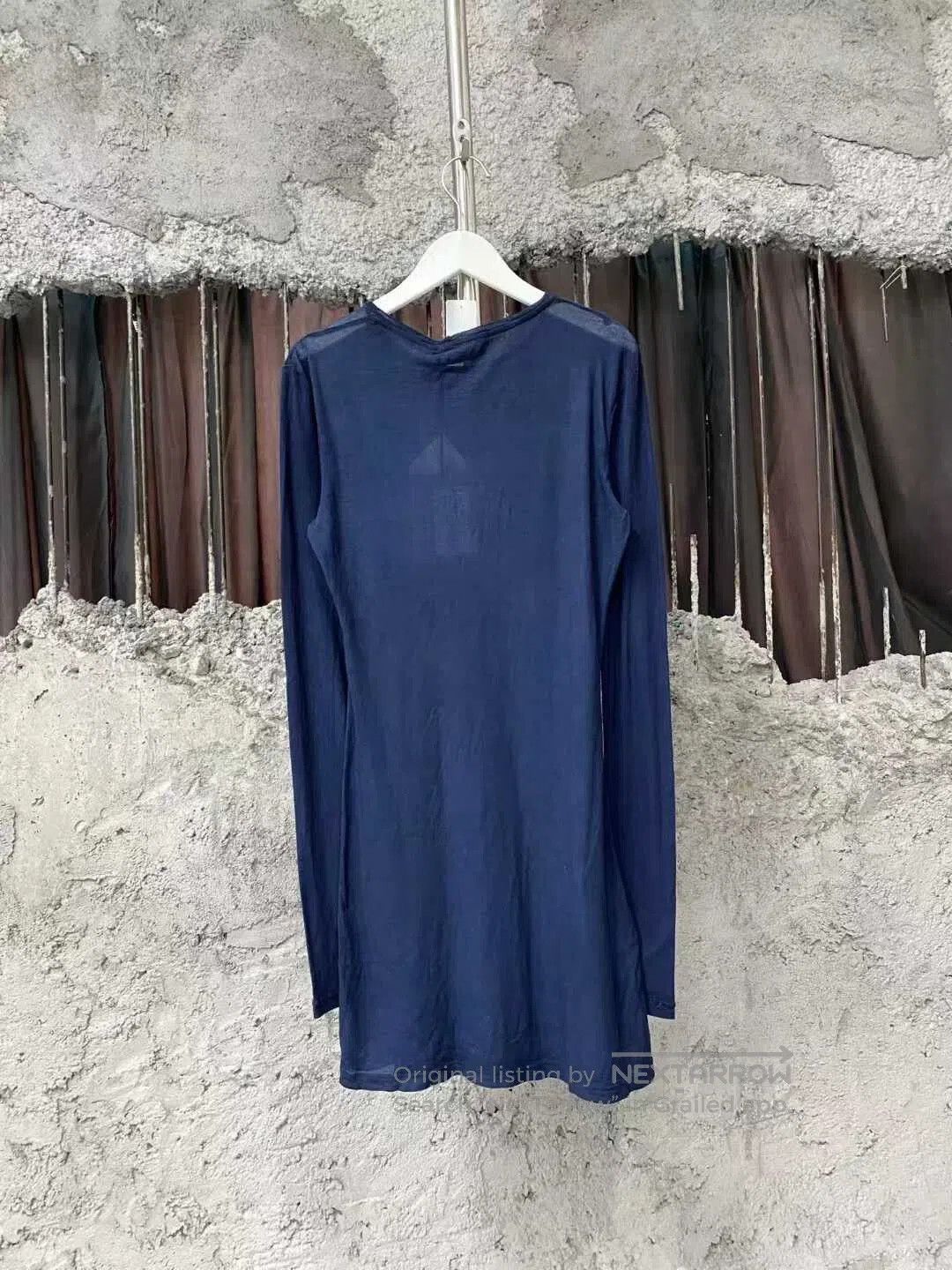 Miu Miu miumiu navy blue long sleeve fitted top. Size M / US 6-8 / IT 42-44 - 2 Thumbnail