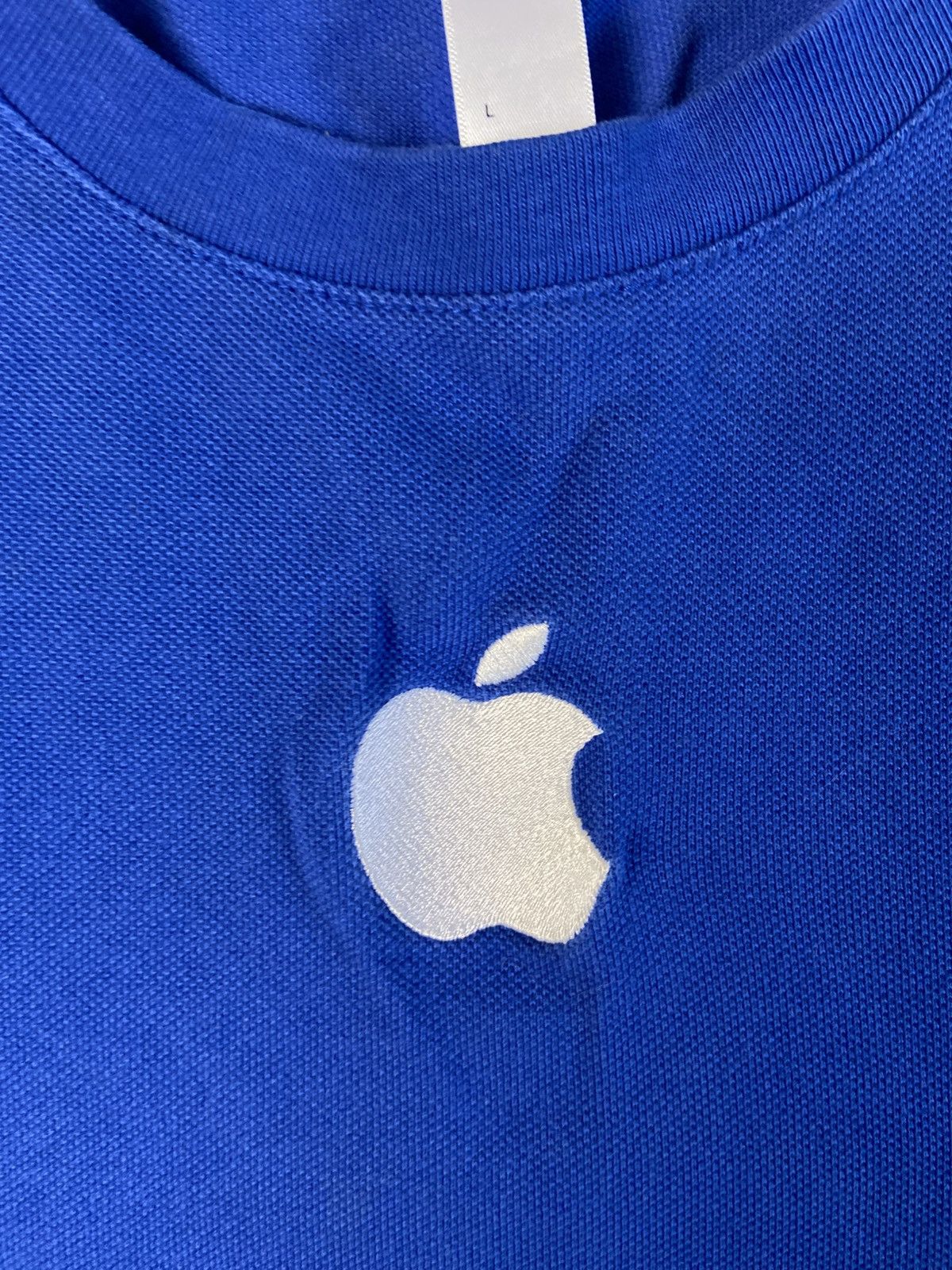 Apple Official Apple Store Employee T-Shirt Size US L / EU 52-54 / 3 - 3 Thumbnail