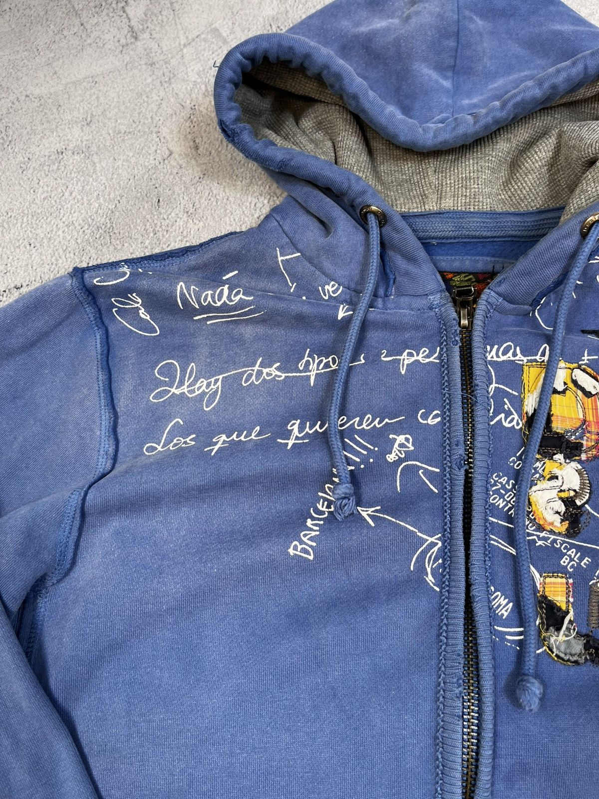 Desigual × Japanese Brand Vintage Y2K Desigual faded big logo zip hoodie trashed style Size US XL / EU 56 / 4 - 15 Thumbnail