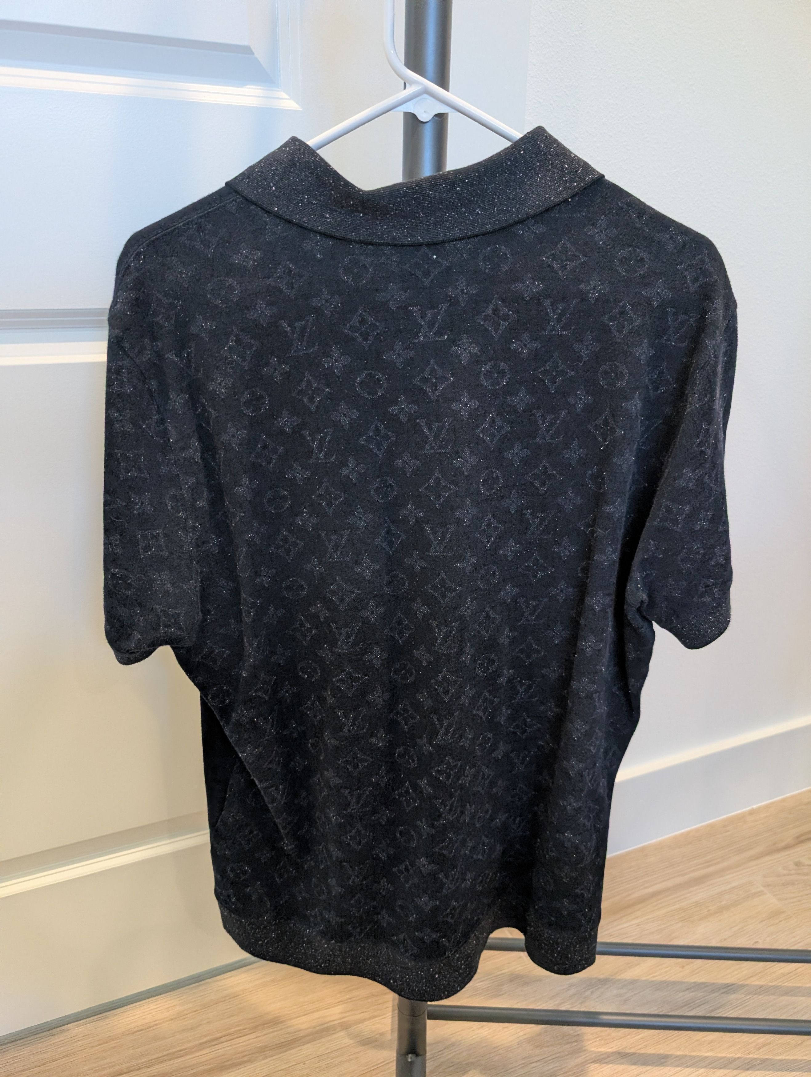 Louis Vuitton Louis Vuitton monogram back button shirt Size US M / EU 48-50 / 2 - 2 Thumbnail
