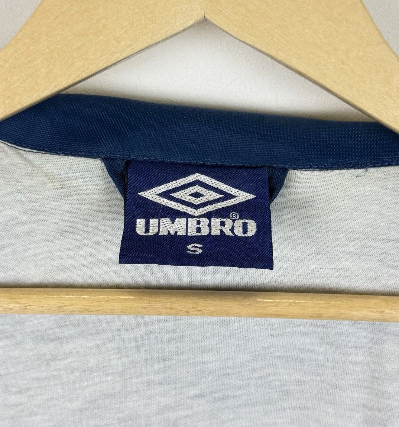Umbro Vintage Umbro Full Zip Windbreaker Coach Jacket Size S Blue Size US S / EU 44-46 / 1 - 8 Thumbnail