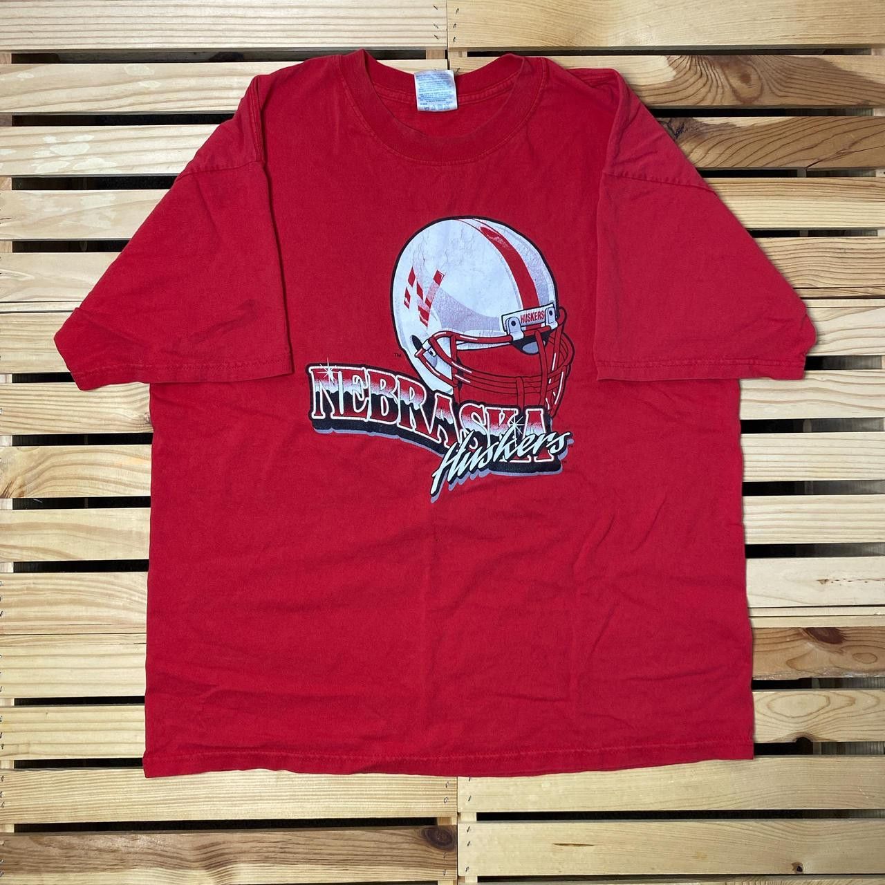 Gildan Vintage University of Nebraska Red College Tee Size XL Size US XL / EU 56 / 4 - 1 Thumbnail
