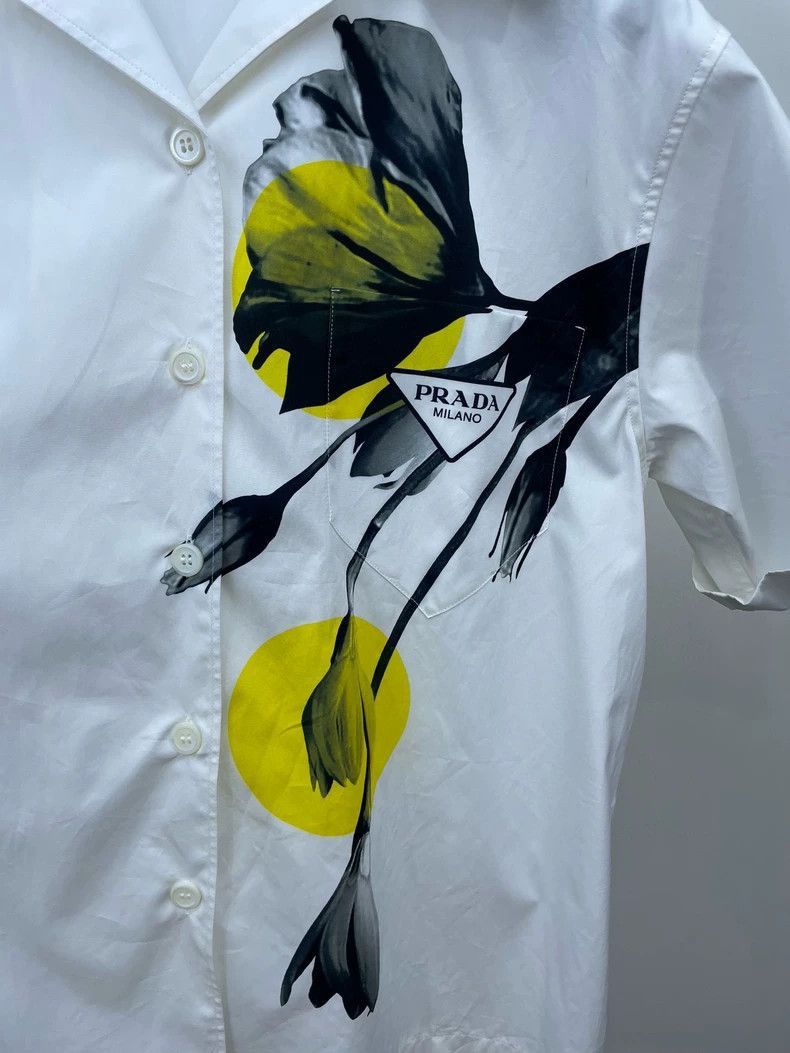 Prada Prada Short Sleeve Printed Shirt -2505 Size US S / EU 44-46 / 1 - 3 Thumbnail
