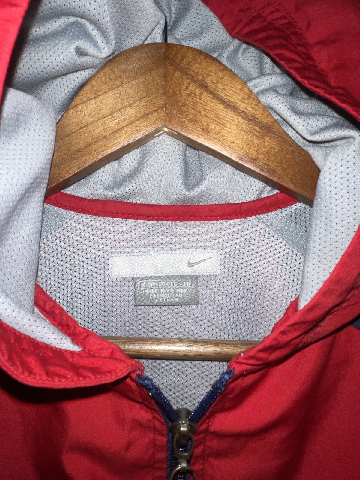 Nike × Vintage Vintage Nike Red and Navy Windbreaker Jacket Size US XL / EU 56 / 4 - 2 Thumbnail