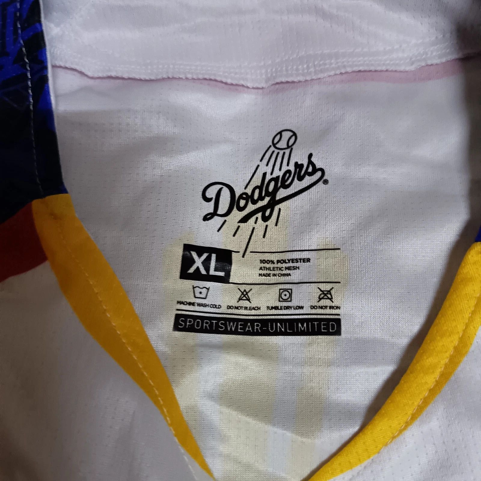 MLB LA Dodgers Filipino Heritage Night Pilipinas Baseball Jersey Size US XL / EU 56 / 4 - 6 Thumbnail