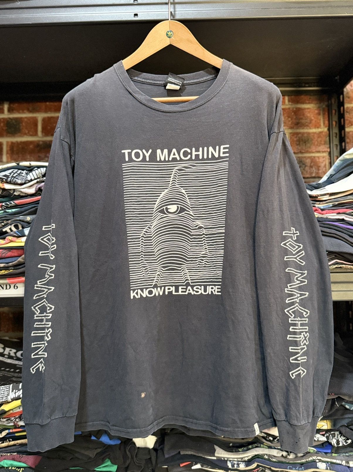 Girl Skateboards Thrashed Vintage Toy Machice Know Pleasure Skateboard Tee Size US XL / EU 56 / 4 - 1 Thumbnail