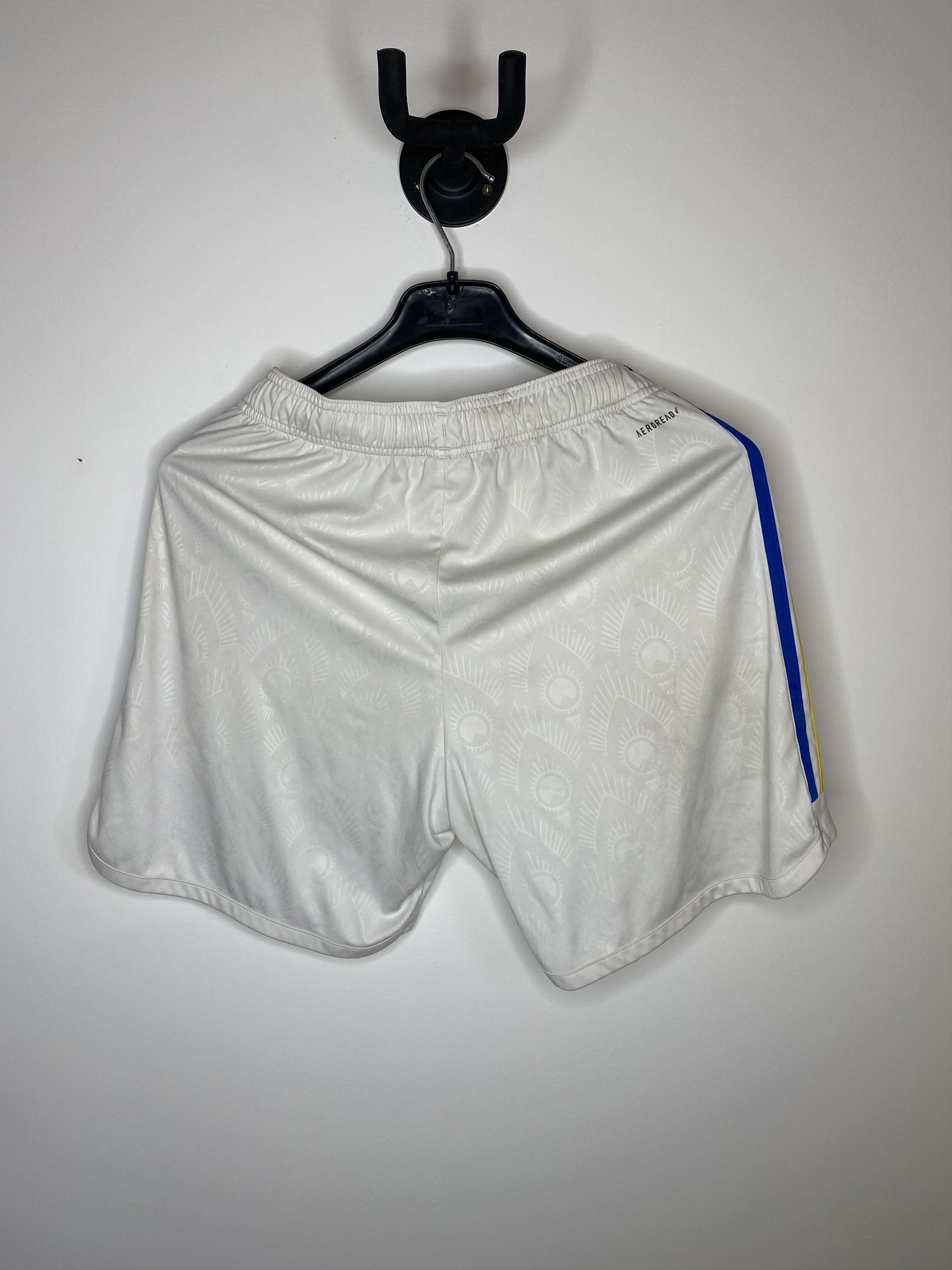 Adidas LEEDS UNITED 2023 2024 HOME FOOTBALL SOCCER SHORTS ADIDAS Size US 32 / EU 48 - 2 Thumbnail