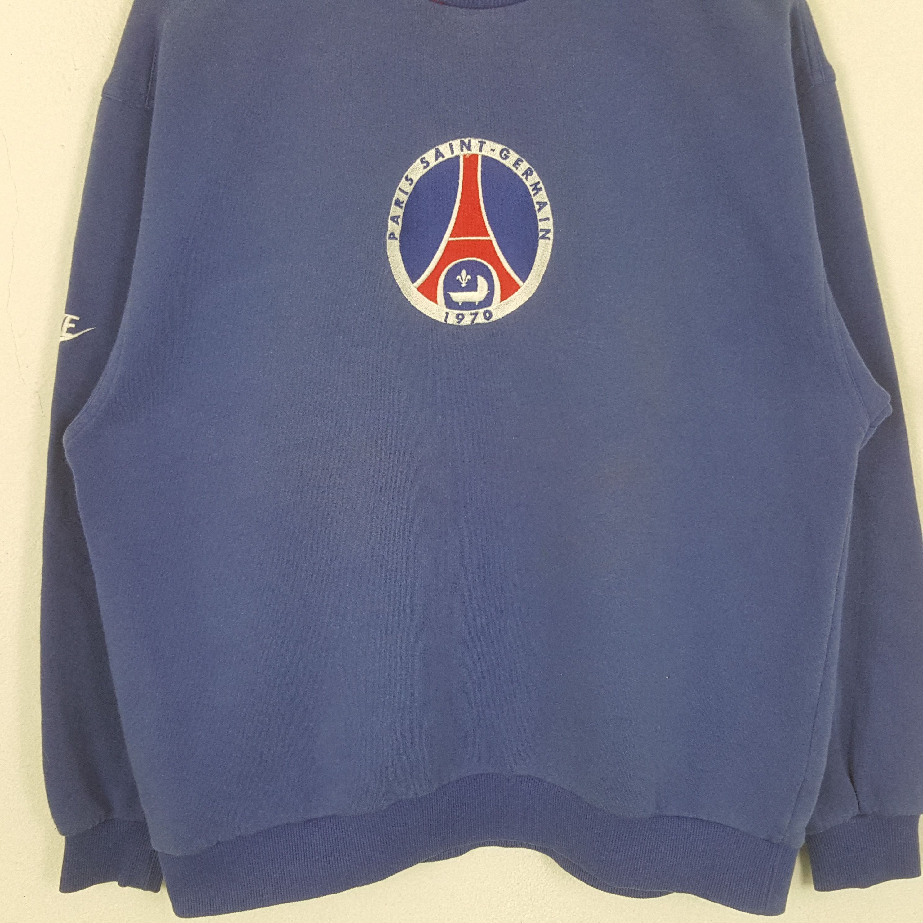 Nike Vintage NIKE Paris Saint Germain Soccer 1970 Sweatshirt RR30 Size US M / EU 48-50 / 2 - 2 Thumbnail