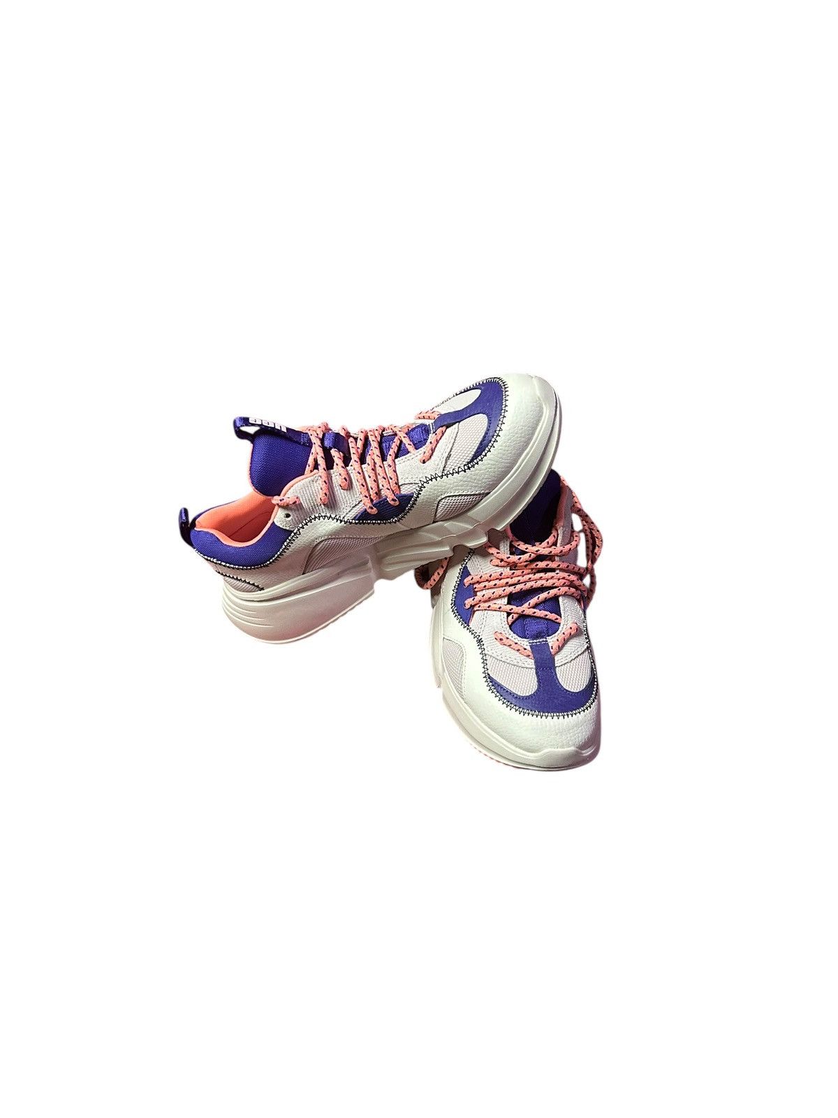 Ugg UGG Calle Lacewomen's trainers size 8.5 Size US 8.5 / IT 38.5 - 2 Thumbnail