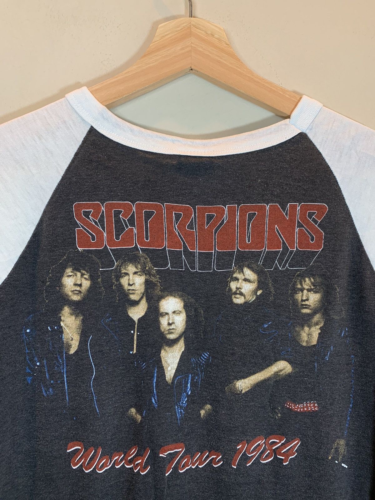 Band Tees × Vintage *RARE* Vintage 1984 Scorpions World Tour Single Stitch Shirt Size US M / EU 48-50 / 2 - 4 Thumbnail