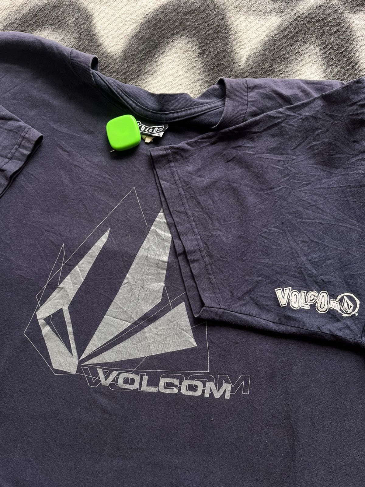 Volcom Vintage Volcom Logo Y2K Size US XL / EU 56 / 4 - 4 Thumbnail