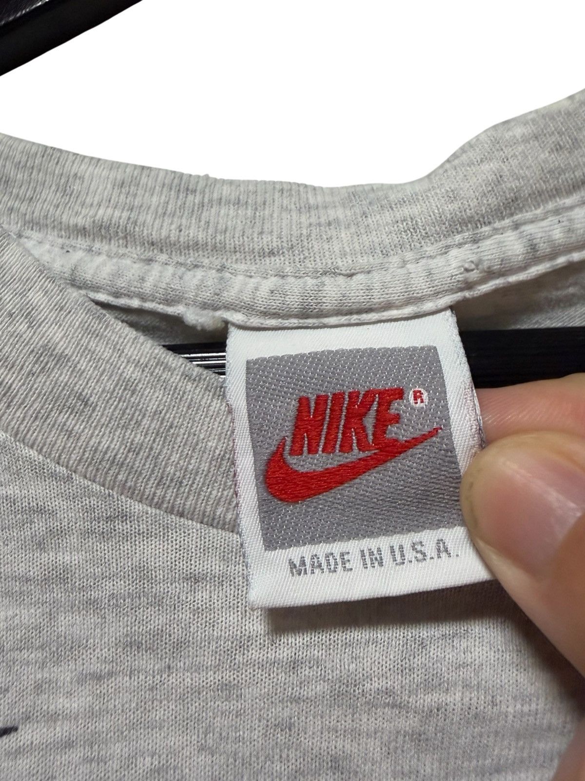 Nike Vintage 1993 Space Jam T Shirt Nike Gray Tag Hare Jordan Size US L / EU 52-54 / 3 - 7 Thumbnail