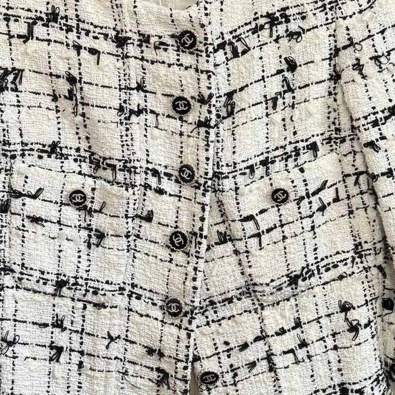 Chanel Chanel White Jacket for Women . Size XS / US 0-2 / IT 36-38 - 8 Thumbnail