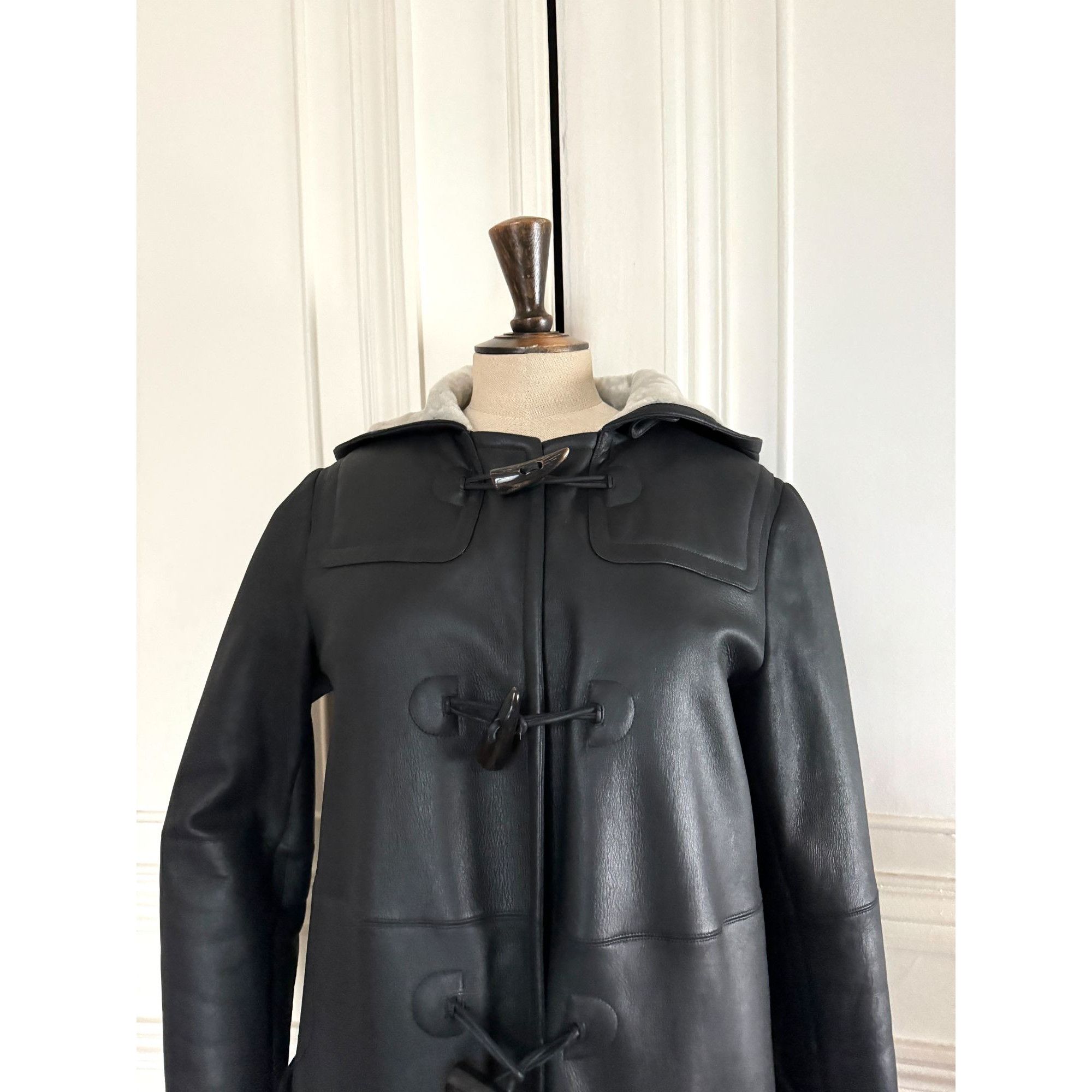 Jil Sander by Raf Simons 2012 Black Lambskin Fur Duffle Coat Size XS / US 0-2 / IT 36-38 - 2 Thumbnail