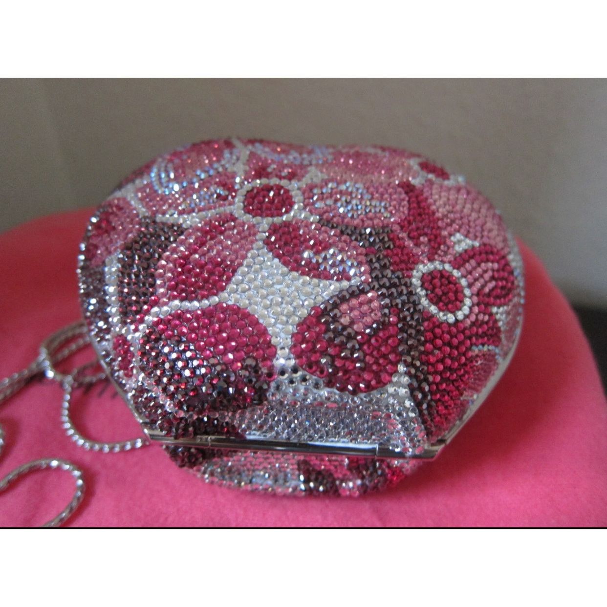 Judith Leiber Judith Leiber Heart shaped crystal petit clutch bag Size ONE SIZE - 5 Thumbnail