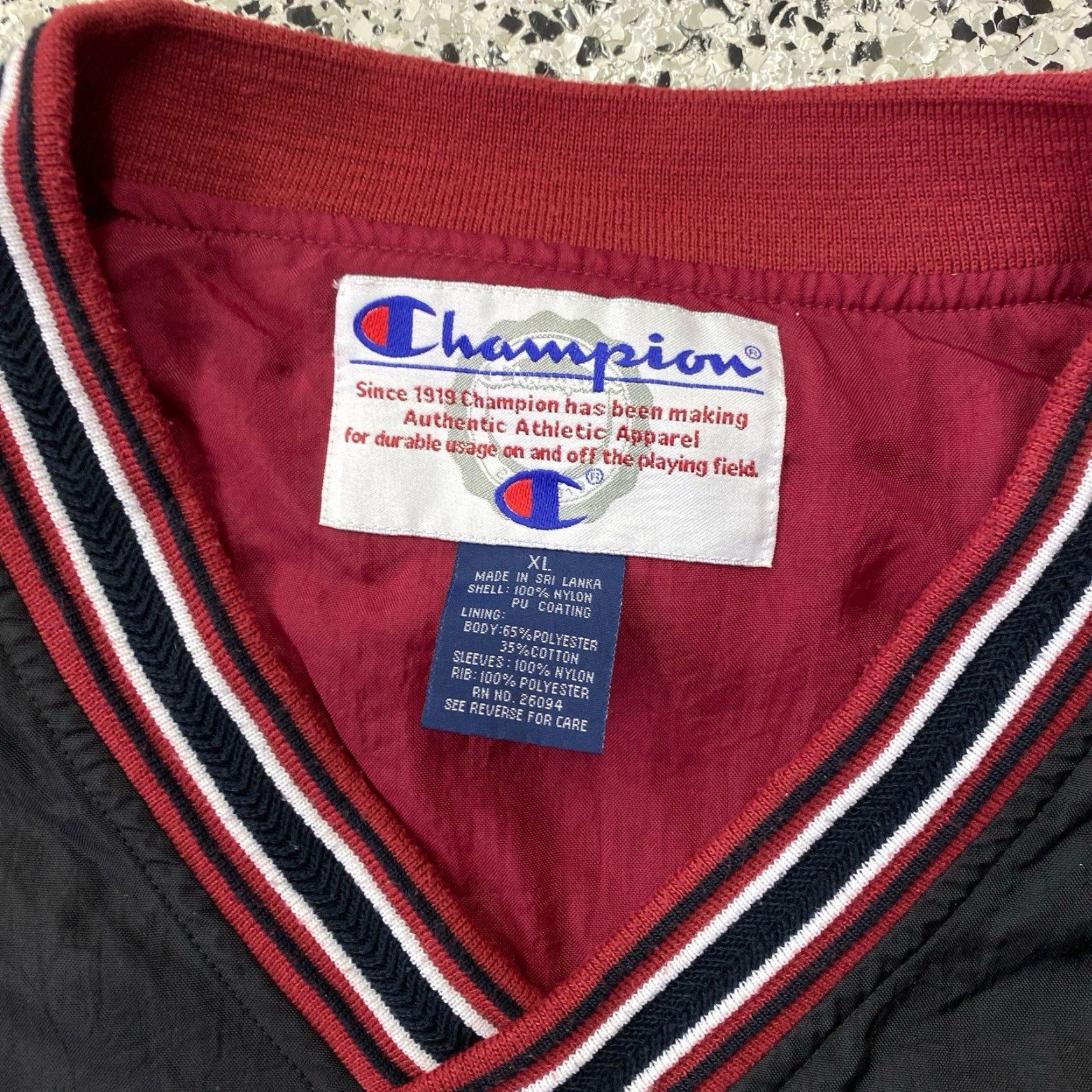 Champion VINTAGE 90s Champion Nylon Windbreaker Jacket XL Black Men's Windbreaker Face Logo Regular Jacket Size US XL / EU 56 / 4 - 2 Thumbnail
