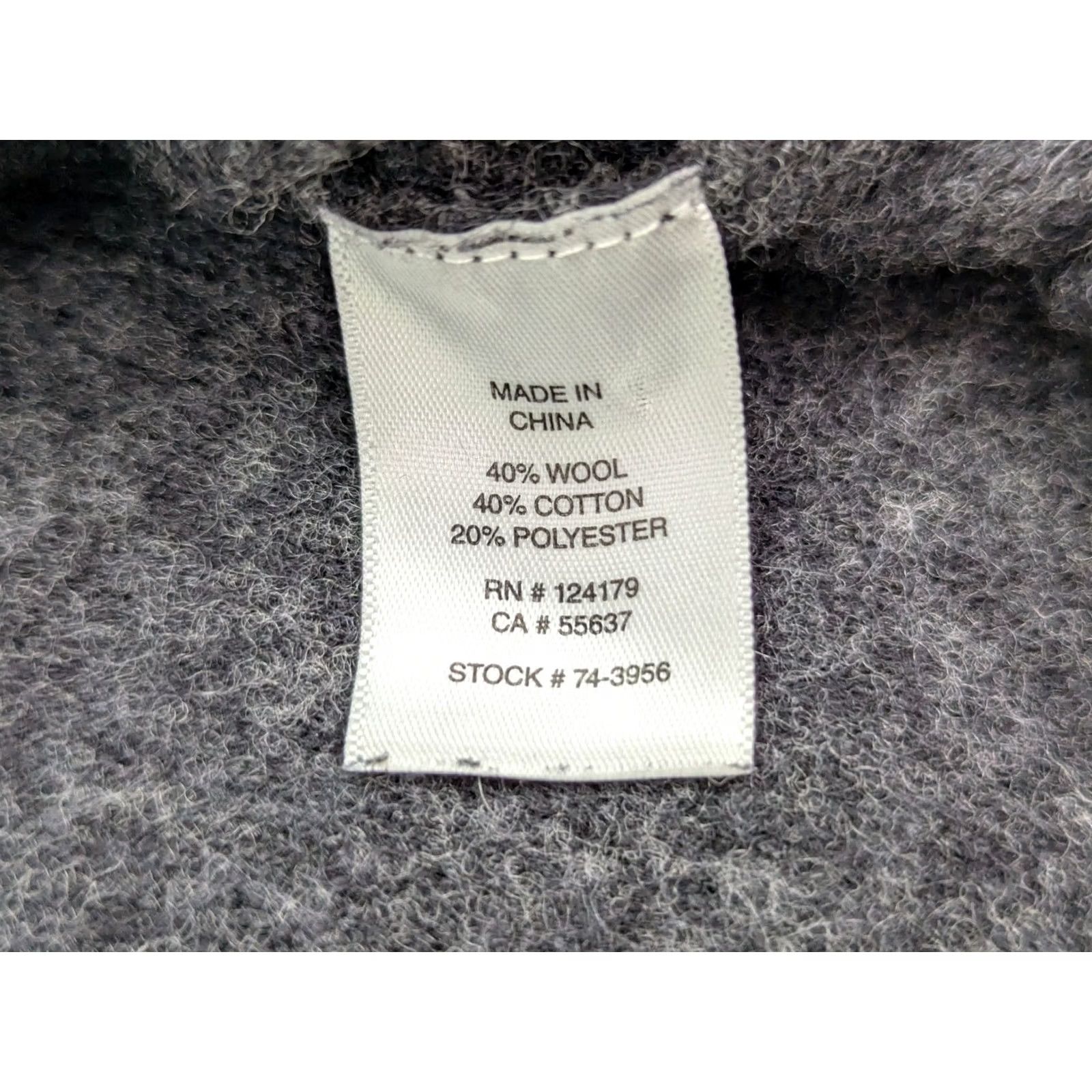 Johnston & Murphy Johnston & Murphy Wool Blend V-Neck Pullover Sweater Men's XL Gray Solid Knit Size US XL / EU 56 / 4 - 4 Thumbnail