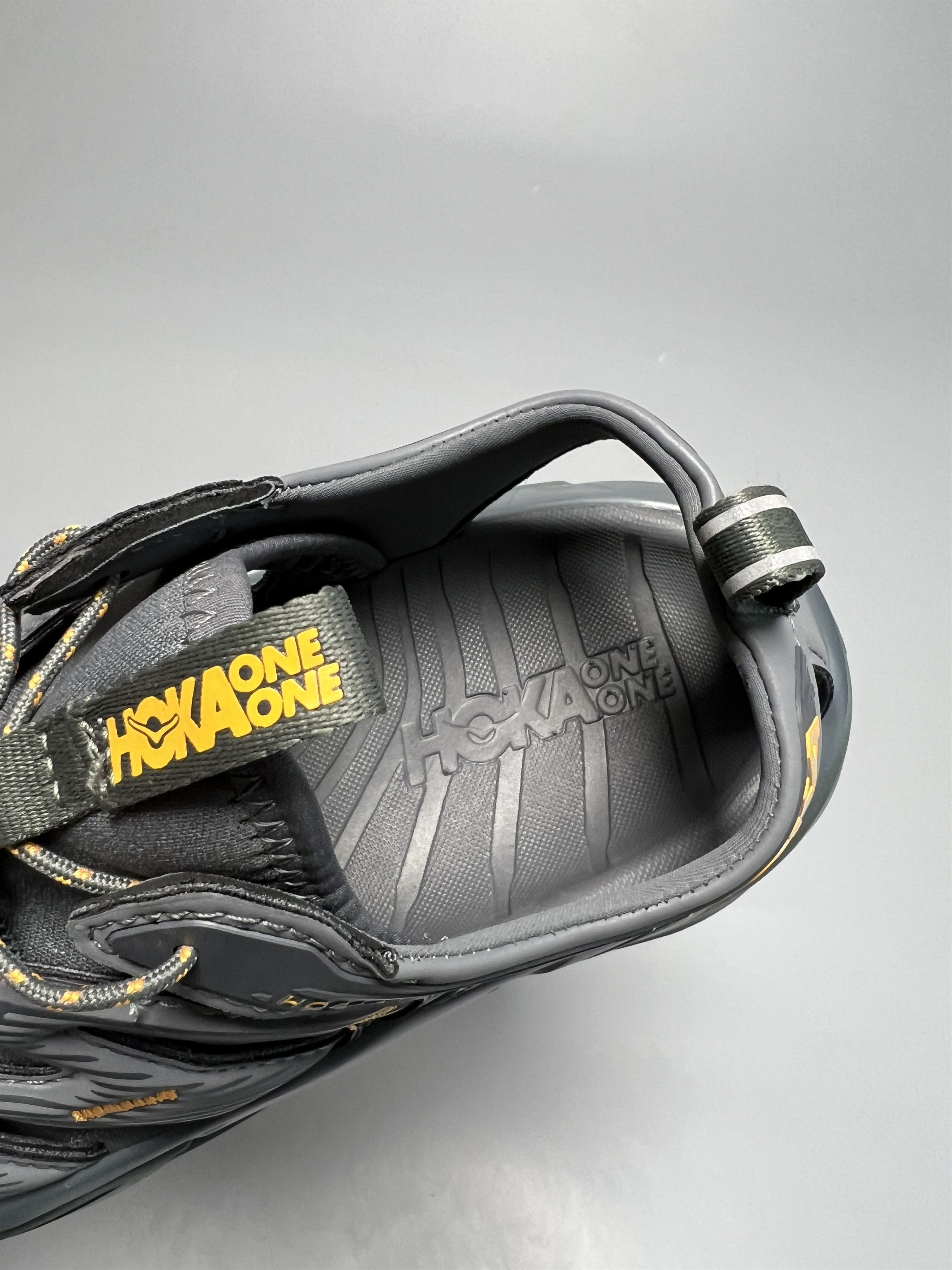 Hoka Hoka One One Hopara Hiking Trail Running Shoes Training Size US 7 / EU 40 - 19 Thumbnail