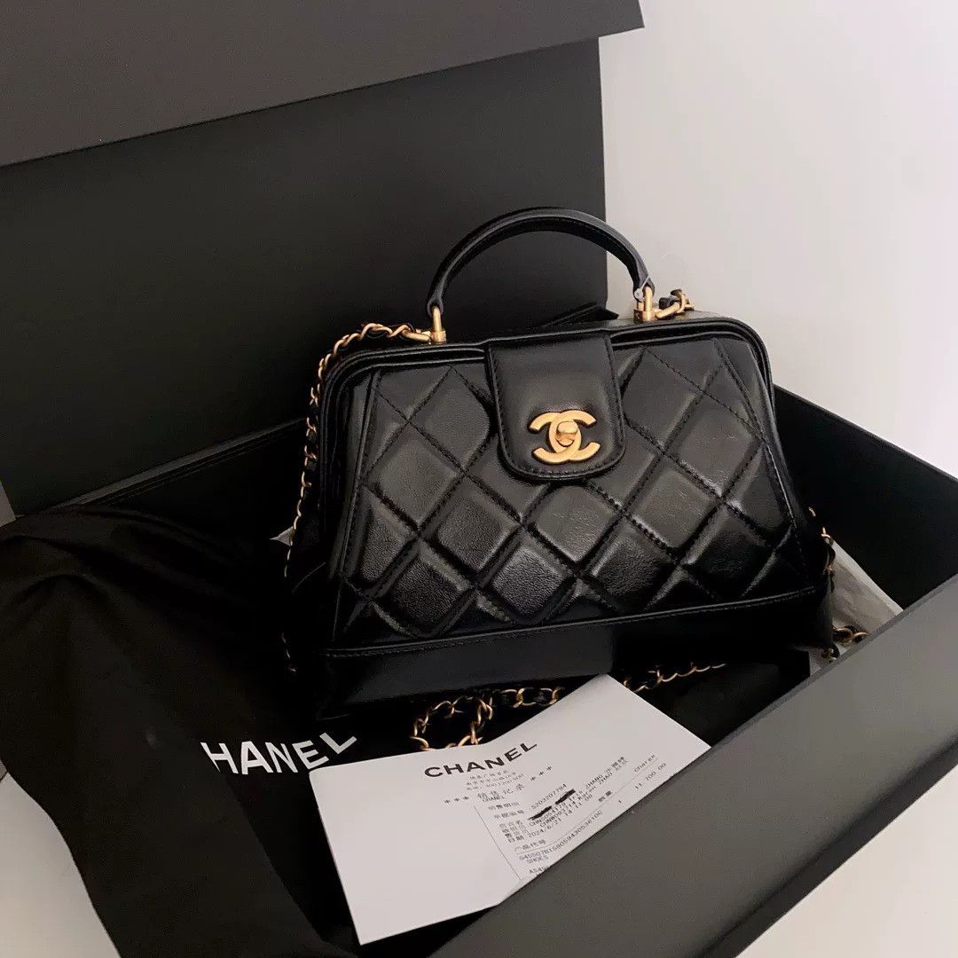 Chanel Pre-loved Bag Very good condition Size ONE SIZE - 1 Thumbnail
