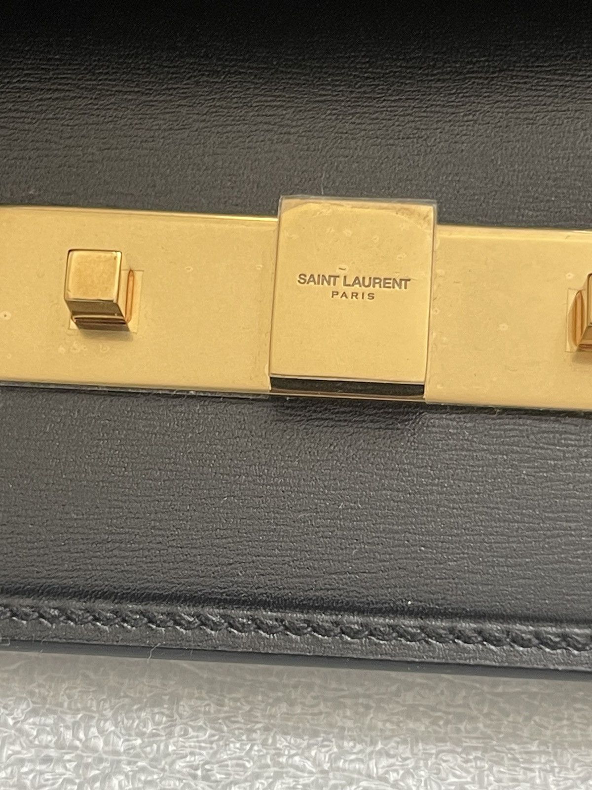 Yves Saint Laurent Yves Saint Laurent Size ONE SIZE - 8 Thumbnail