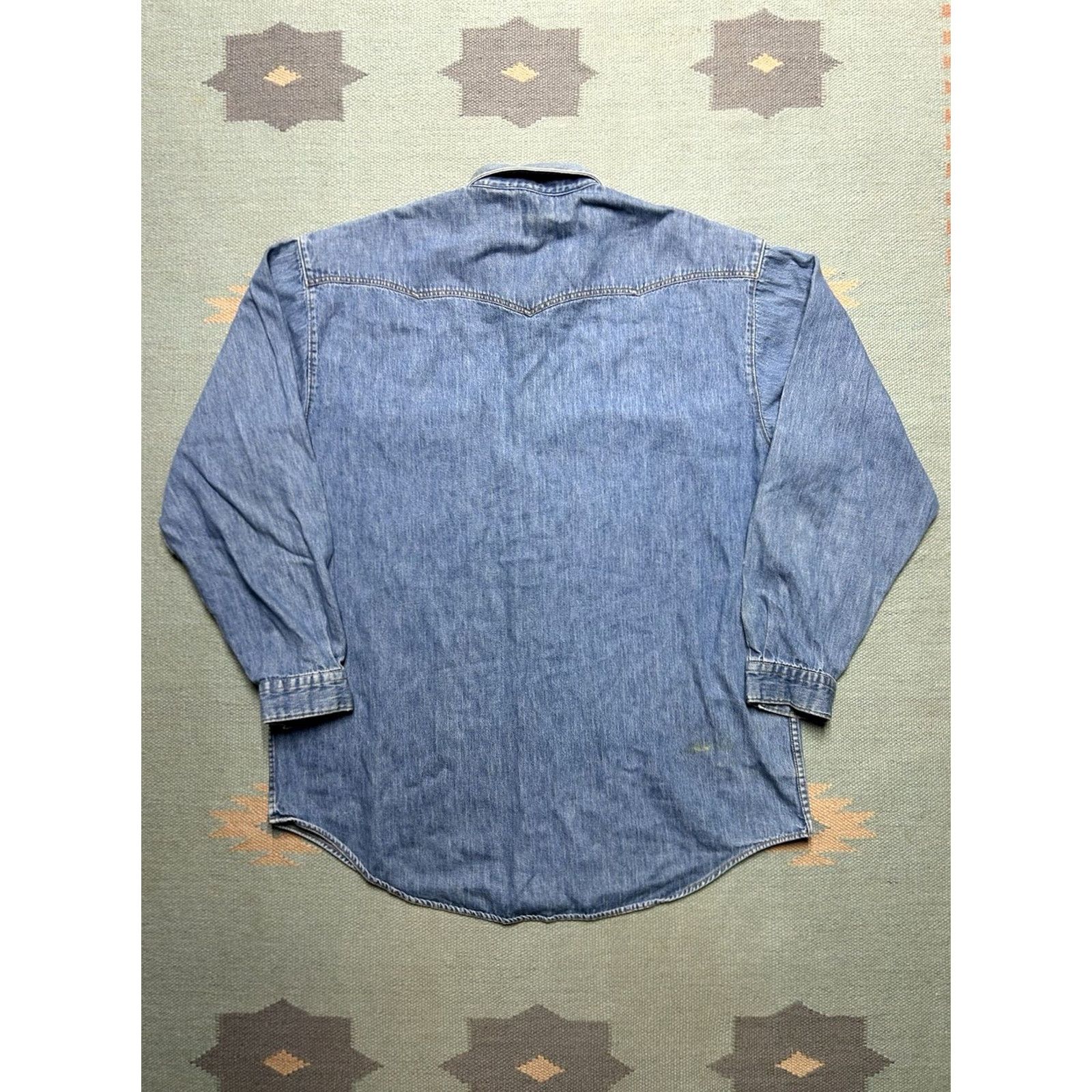 Gap VINTAGE Gap Denim Pearl Snap Shirt Western Cowboy Workwear Men’s Large Denim Shirt L Blue Western Mens Size US L / EU 52-54 / 3 - 6 Thumbnail