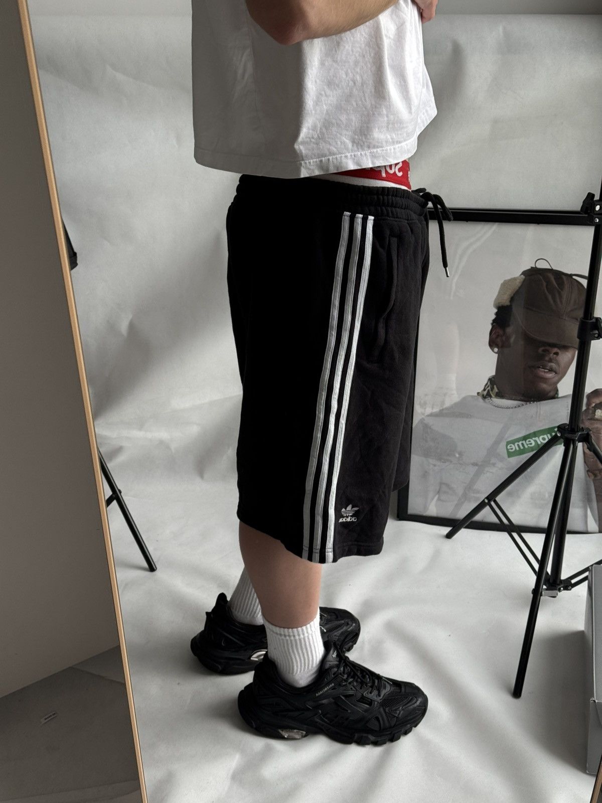 Adidas Adidas Baggy Shorts Balenciaga Style Cotton M/L size Japan Size US 34 / EU 50 - 21 Thumbnail