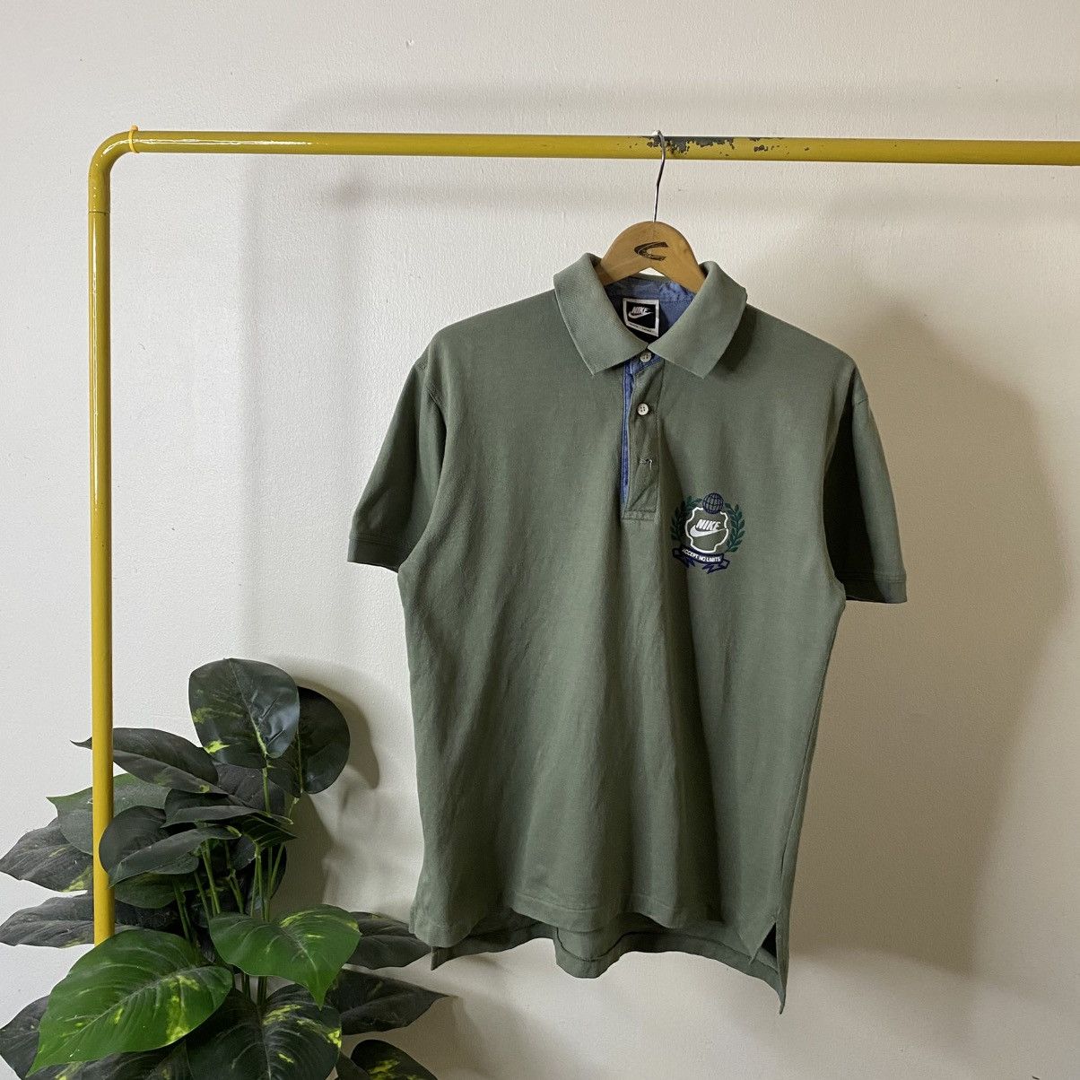 Nike Vintage 1990s Nike Accept No Limits Polo T Shirt Size US L / EU 52-54 / 3 - 1 Thumbnail