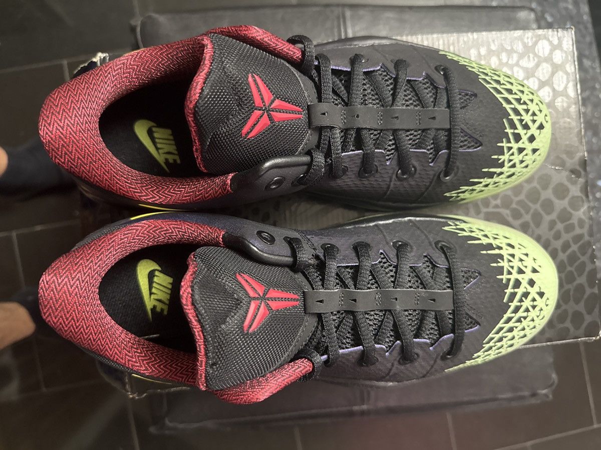 Nike Nike Zoom Kobe Venomenon 4 sz10 ds glow in the dark Size US 10 / EU 43 - 8 Thumbnail