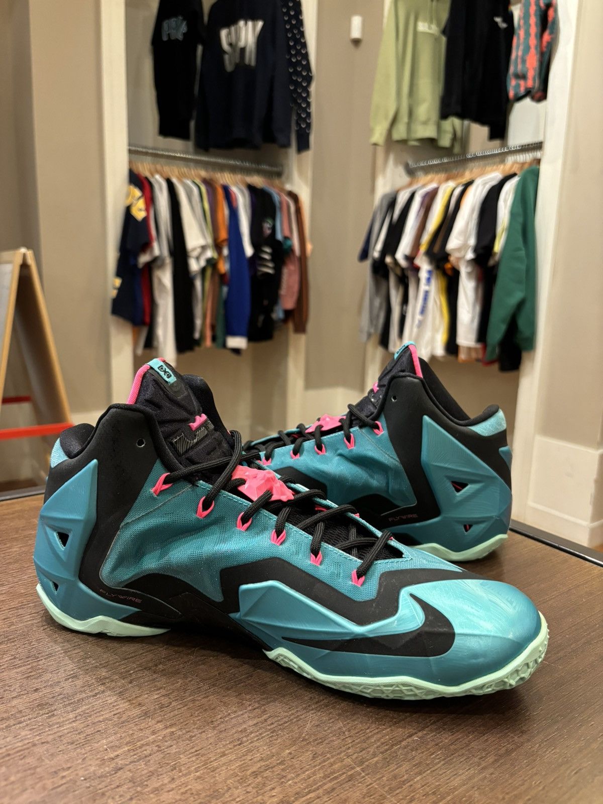 Nike Nike LeBron 11 South Beach Size US 12 / EU 45 - 4 Thumbnail