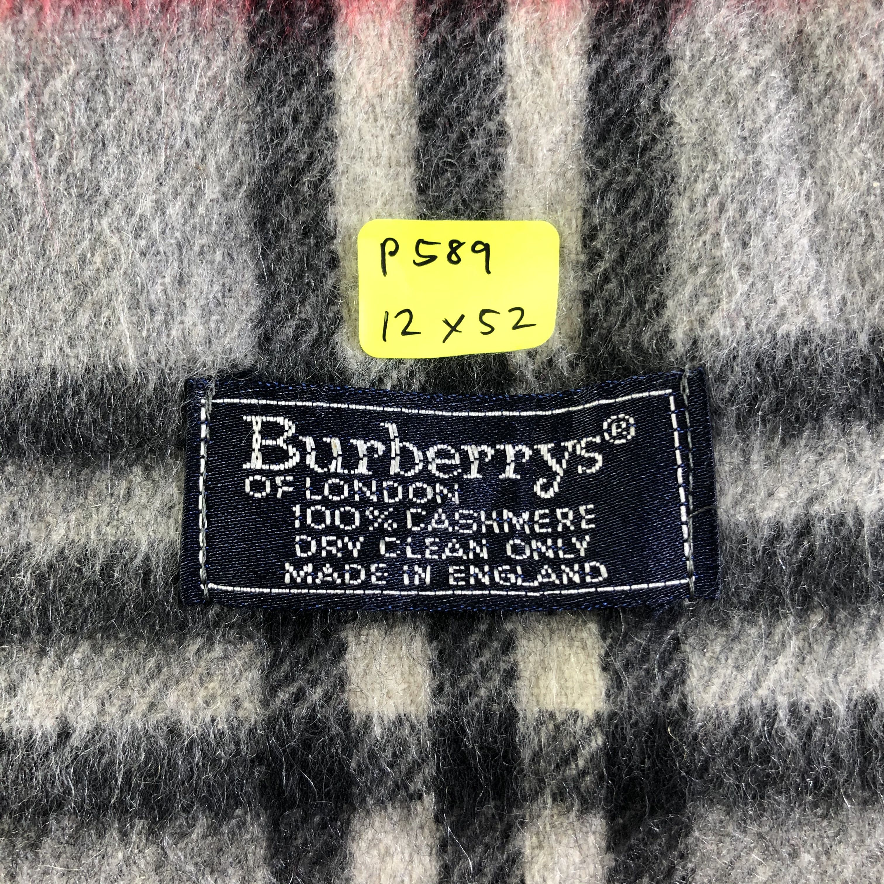 Burberry Burberry Cashmere Scarf / Muffler / Neckwear P589 Size ONE SIZE - 12 Thumbnail
