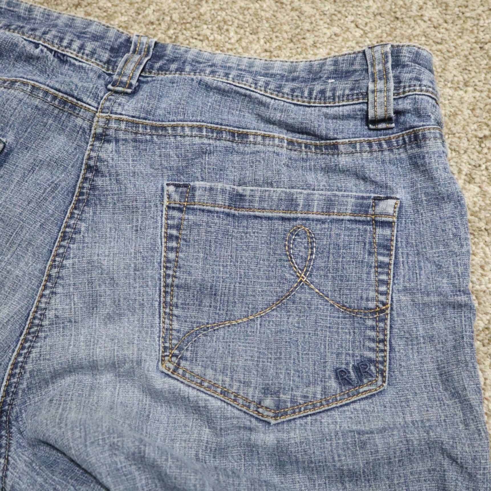 Rochas Rocha Jeans Boot Cut Blue Women's Size 12 Bottoms Jeans Bootcut Slimming Color Blue Rocha Womens 12 Jeans Size 34" / US 12 / IT 48 - 7 Thumbnail