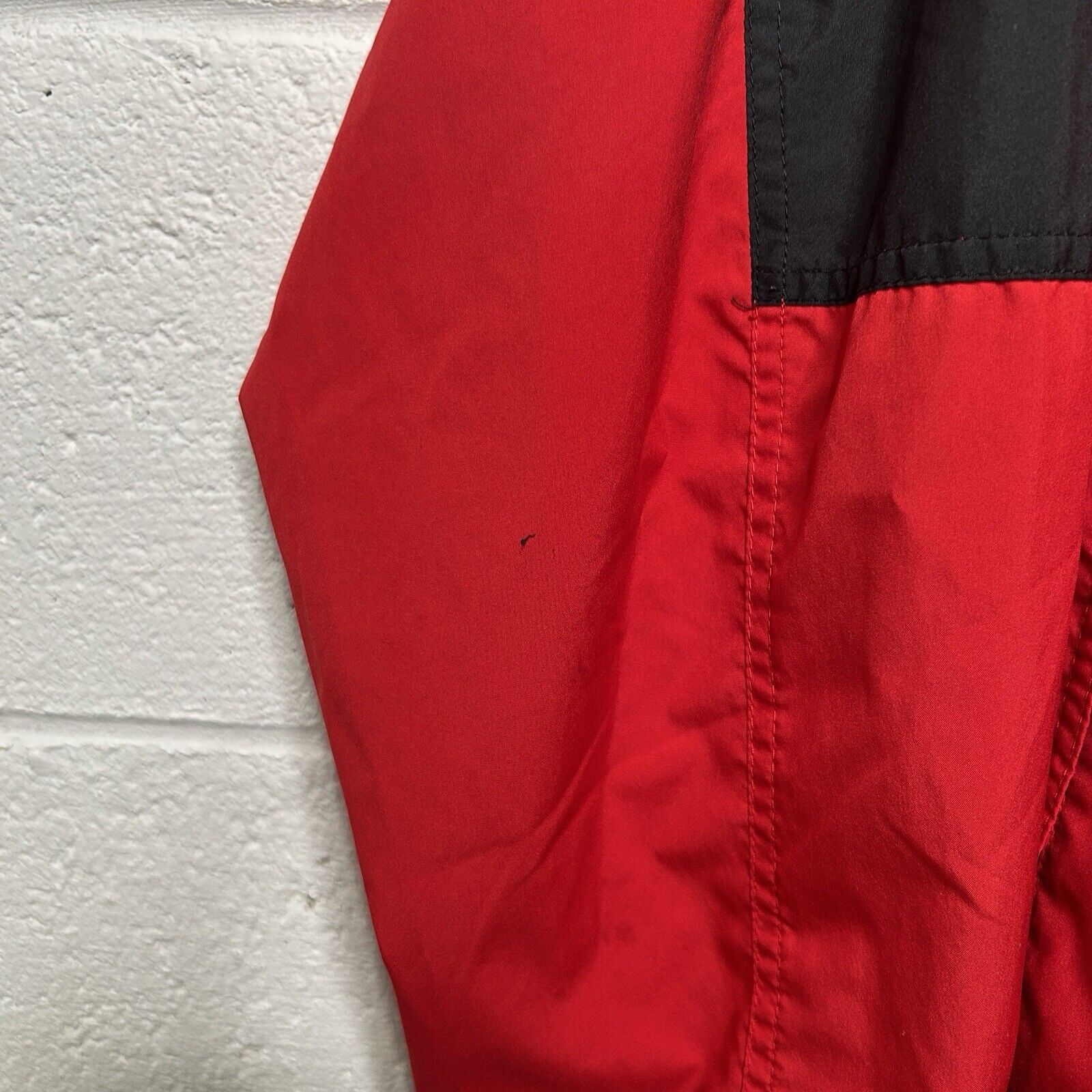 The North Face Vintage The North Face Hydrenaline Jacket “Black Red" Size US L / EU 52-54 / 3 - 7 Thumbnail