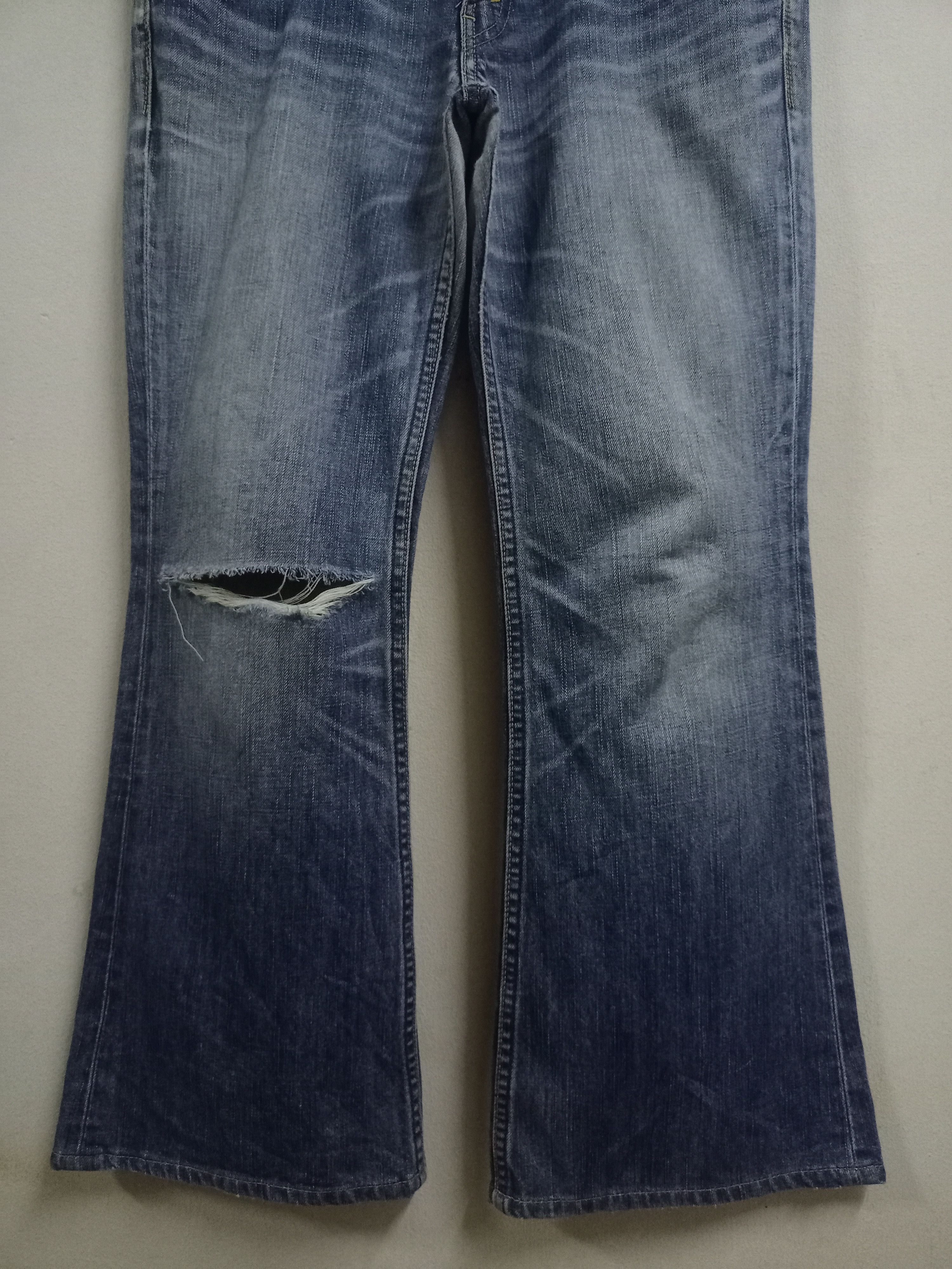 Levi's Vintage 90s Levis Japan Blue Wash Distressed Flare Jeans Size US 33 - 5 Thumbnail