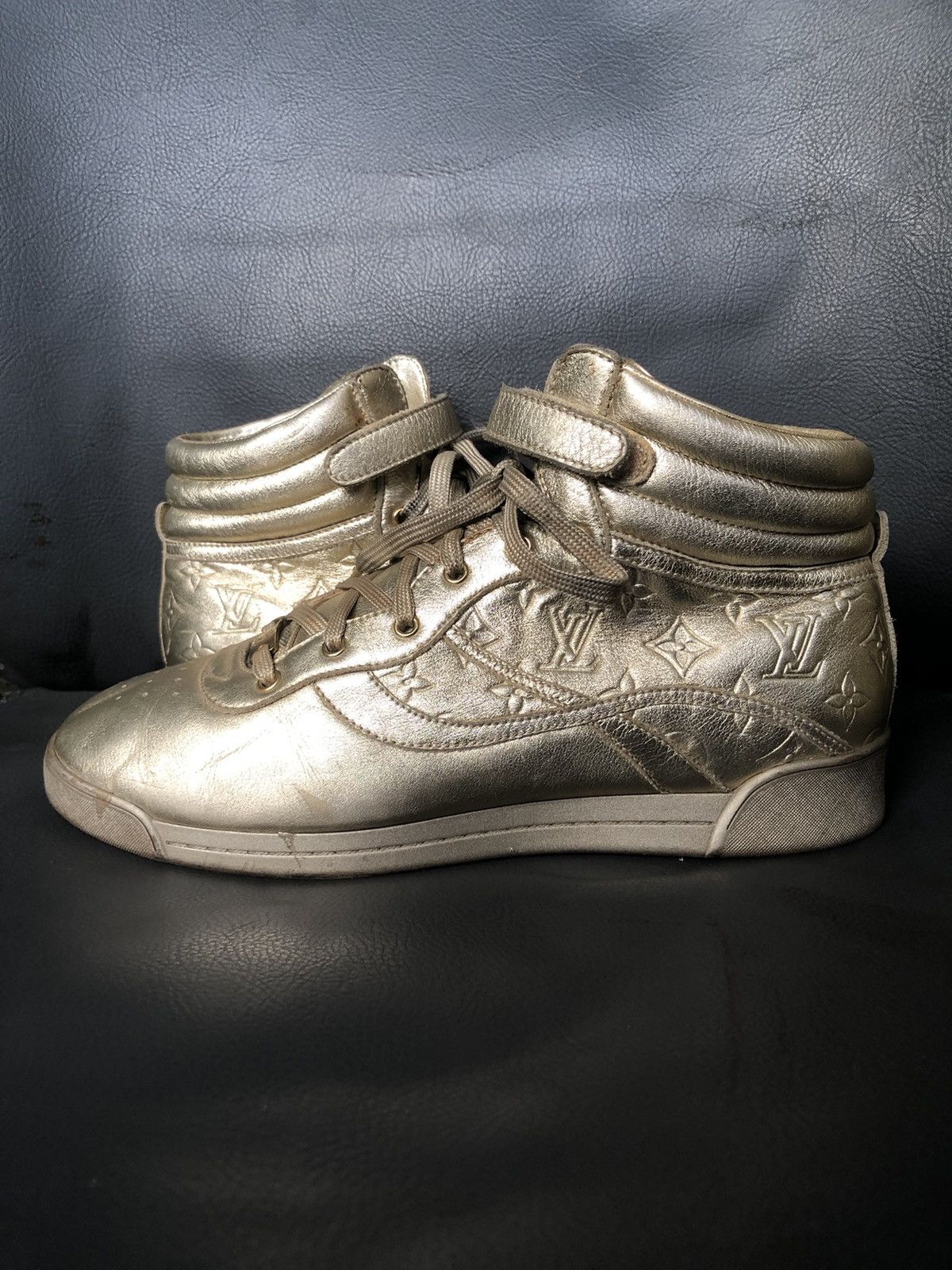 Louis Vuitton Louis Vuitton Gold Leather Women’s High Top Sneakers Sz 36 Size US 6 / IT 36 - 1 Thumbnail
