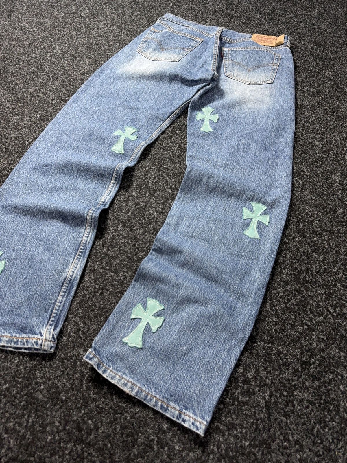 Levi's Vintage💥 90s ‼️Custom Chrome Hearts Style Cross Denim Jeans Size US 32 / EU 48 - 14 Thumbnail