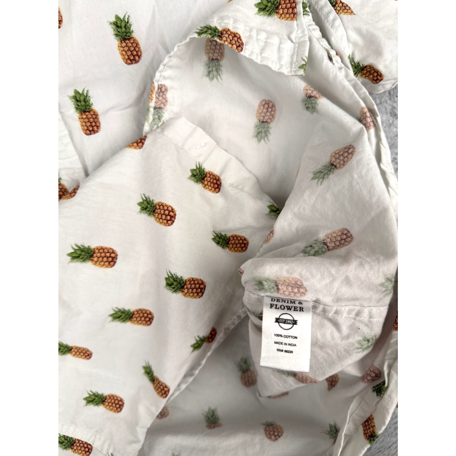 Vintage Denim & Flower Ricky Singh Shirt Men Medium White Floral Hawaiian Slim Denim & Flower Ricky Singh Shirt Mens Medium White Floral Hawaiian Slim Size US M / EU 48-50 / 2 - 7 Thumbnail