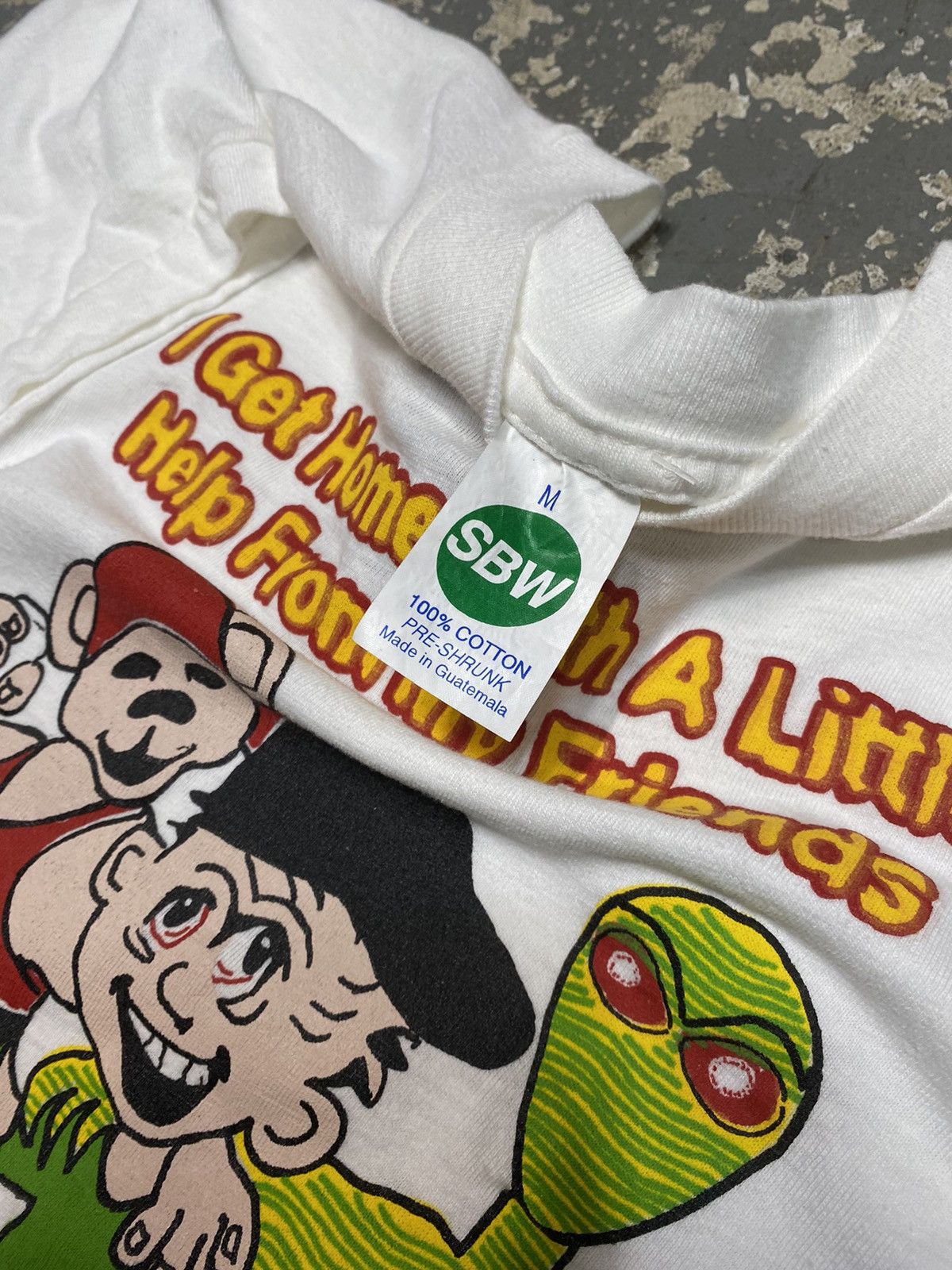 Japanese Brand × Vintage Vintage Get Home With Help From My Friends Beer Drunk Tshirt Size US L / EU 52-54 / 3 - 8 Thumbnail