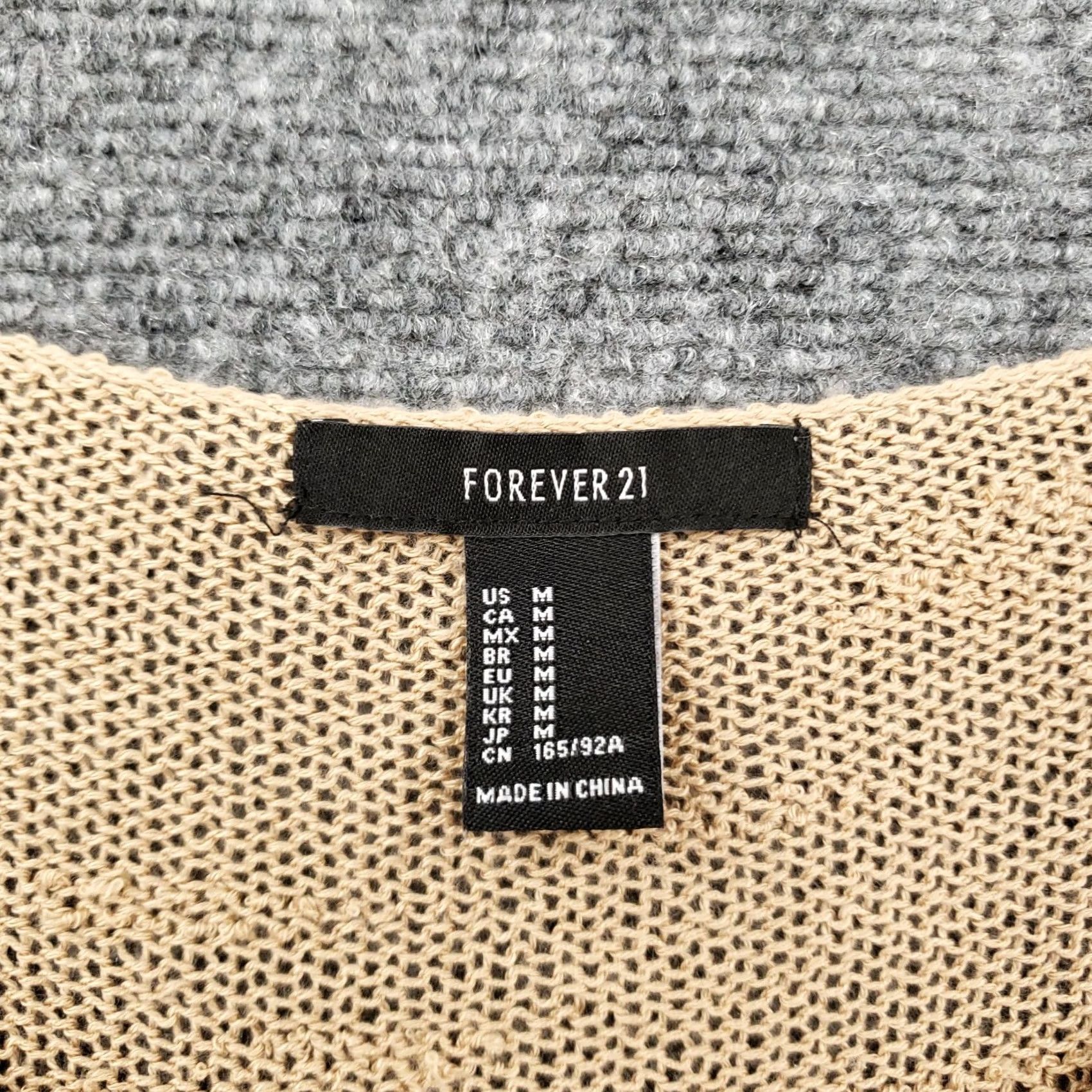Forever 21 FOREVER 21 Sweater Womens M Beige Long Sleeve V Neck Pullover Open Knit Size M / US 6-8 / IT 42-44 - 3 Thumbnail