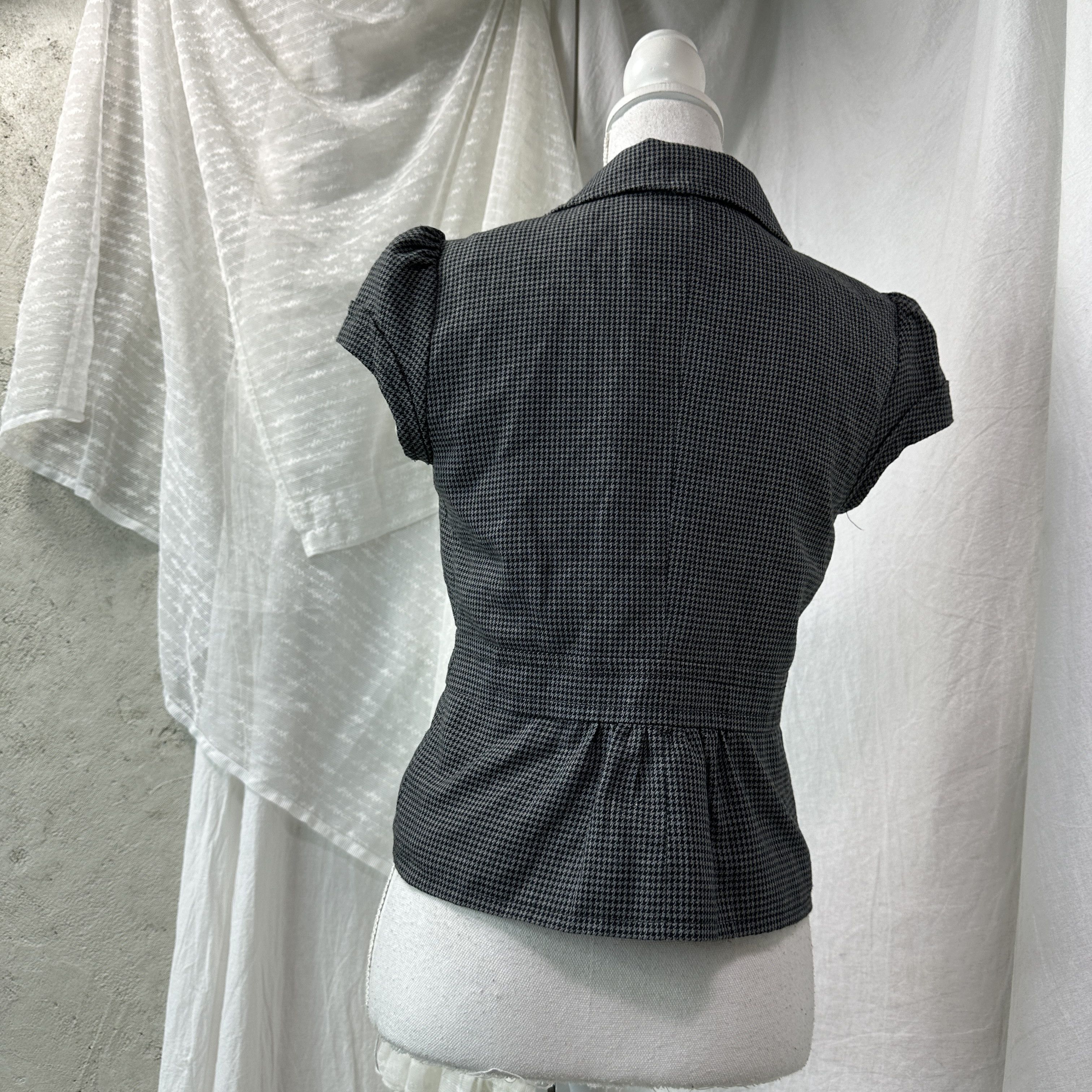 Vintage Vintage Avant Garde Pinstripe Office Siren Vest 00s Size S / US 4 / IT 40 - 6 Thumbnail