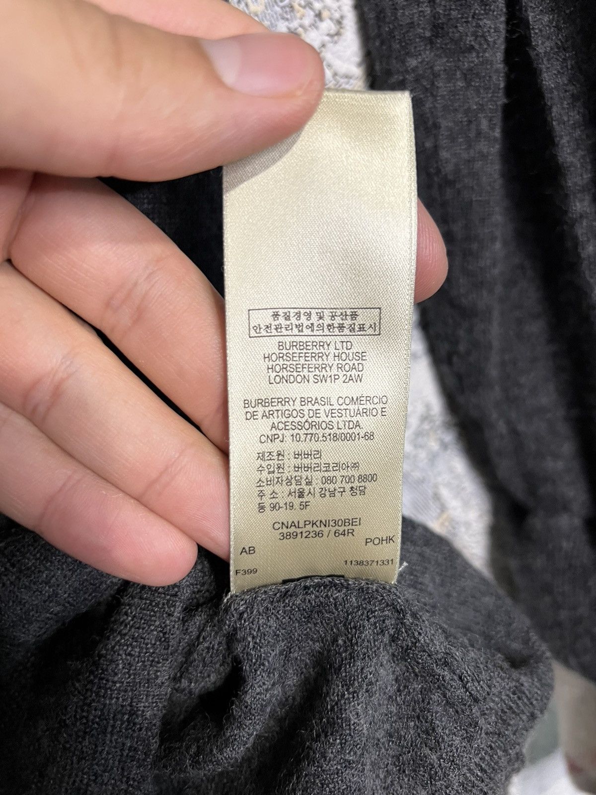 Burberry Burberry Brit Classic Gray Wool Nova Chek Sweater Size S / US 4 / IT 40 - 5 Thumbnail
