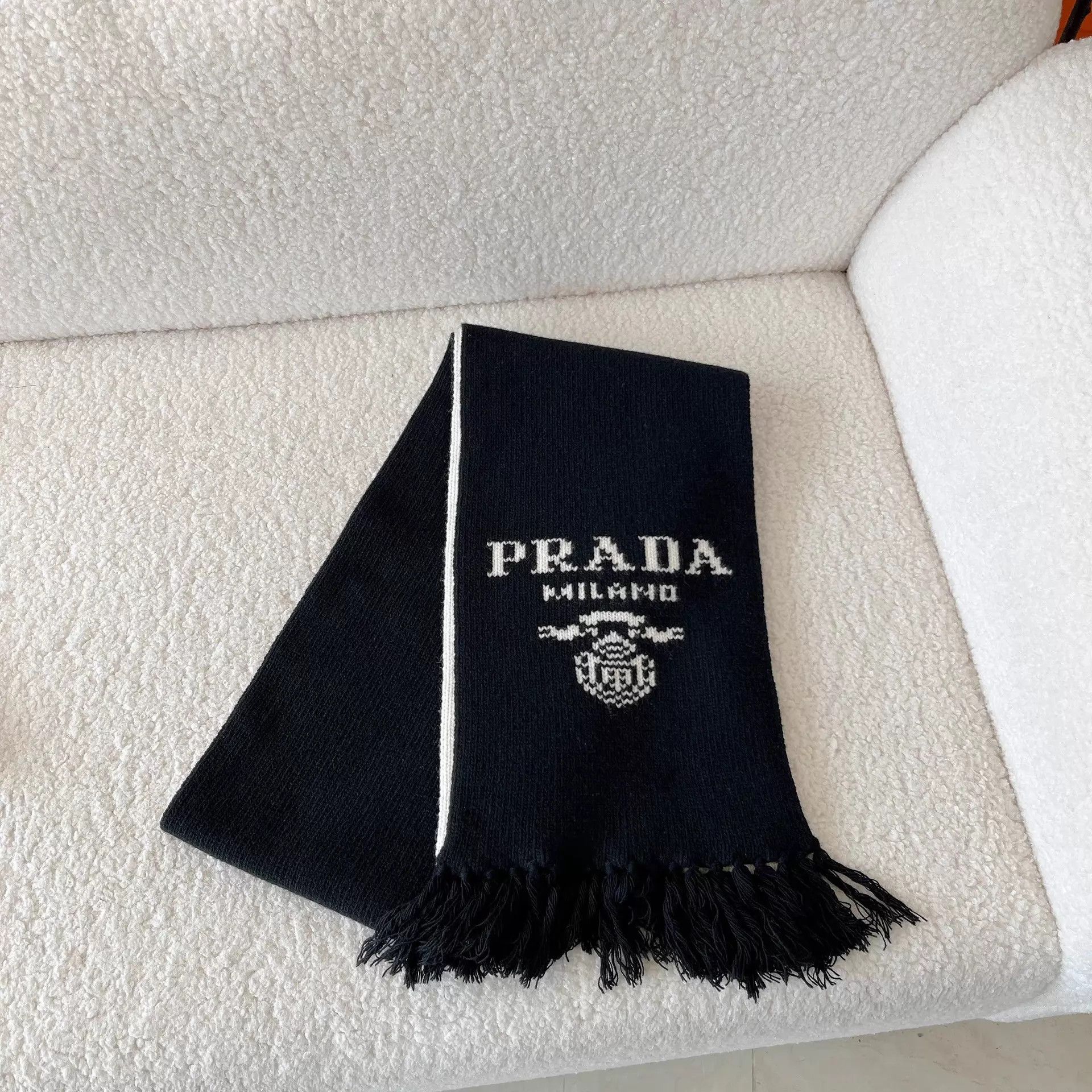 Prada Prada Black Wool Scarf Size ONE SIZE - 2 Thumbnail