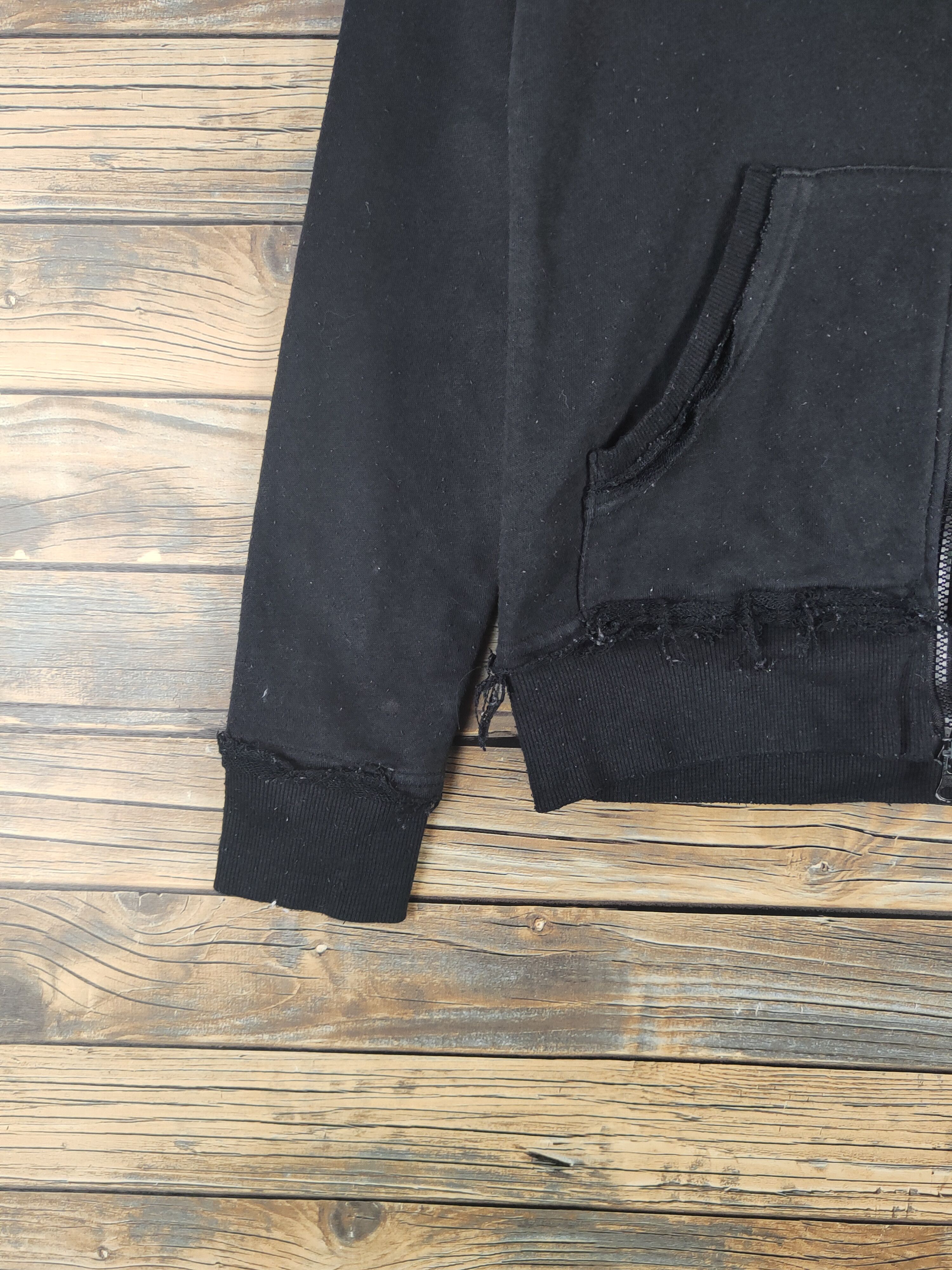 Japanese Brand DL Wonder Facts skull Black Hoodie Sweaters #2517 Size US S / EU 44-46 / 1 - 6 Thumbnail