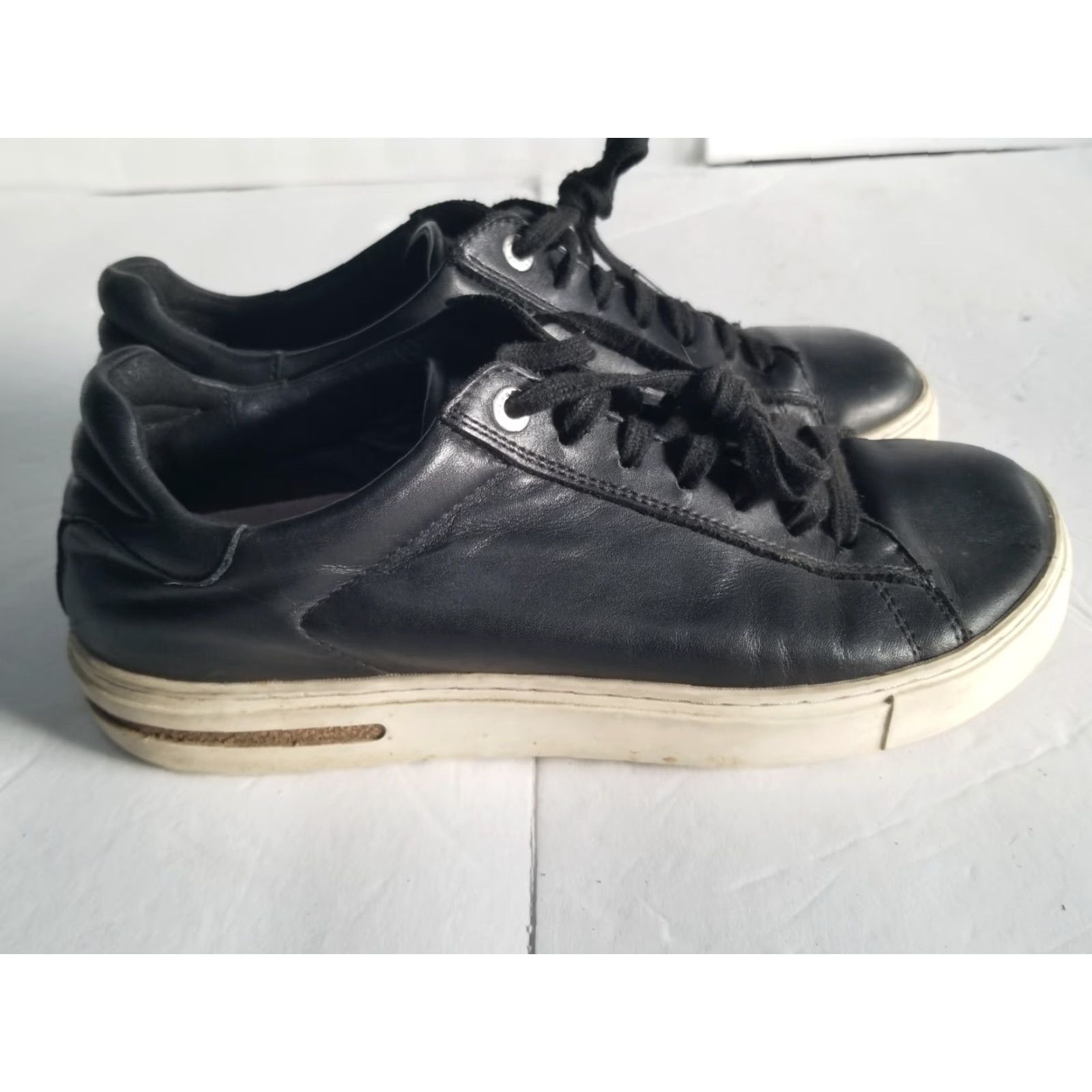 Birkenstock Birkenstock Sneaker Bend Low Womens Leather Black Size 39 US 8 Fashion Athletic Shoes Flaws See Pics Size US 8 / IT 38 - 2 Thumbnail