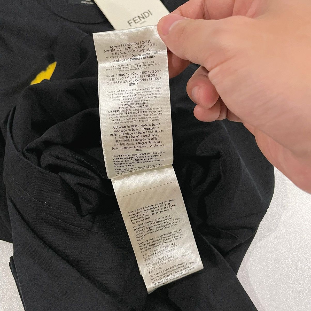 Fendi Fendi black T-shirt shearling lightbulb JE tee Size US S / EU 44-46 / 1 - 8 Thumbnail
